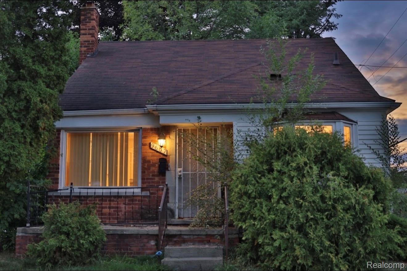 9657 Warwick Street Property Photo 1