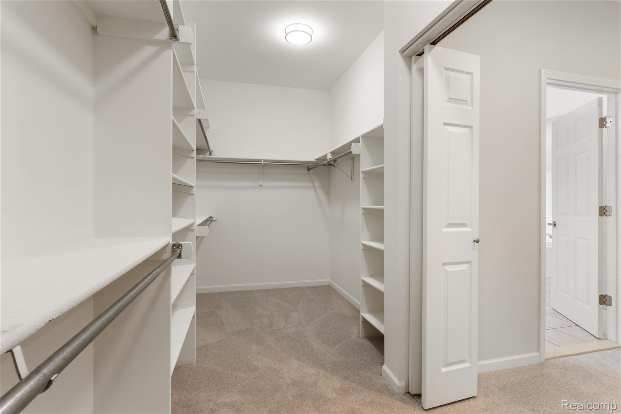 5593 Warrenshire Drive Property Photo 21