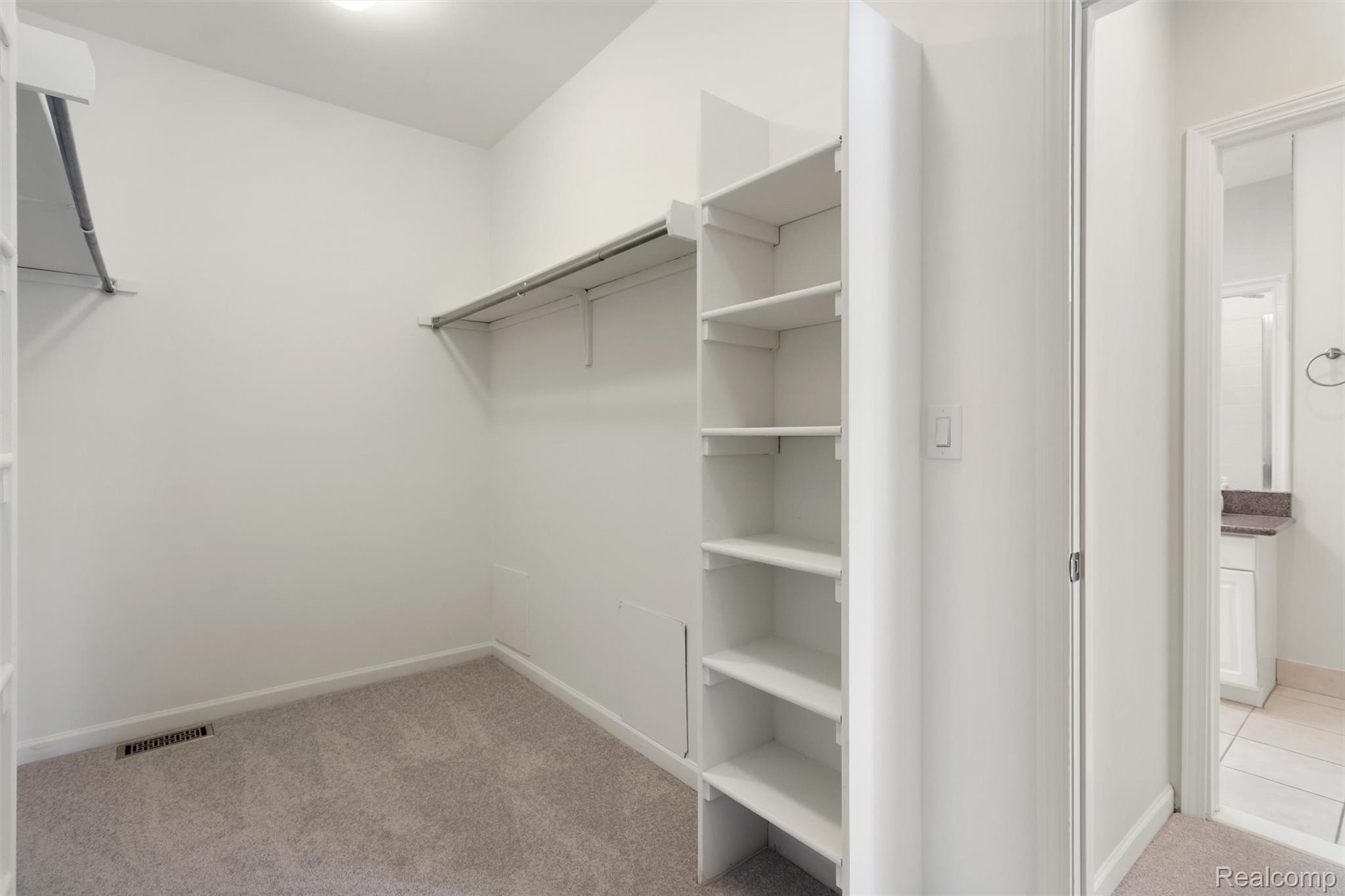 5593 Warrenshire Drive Property Photo 32