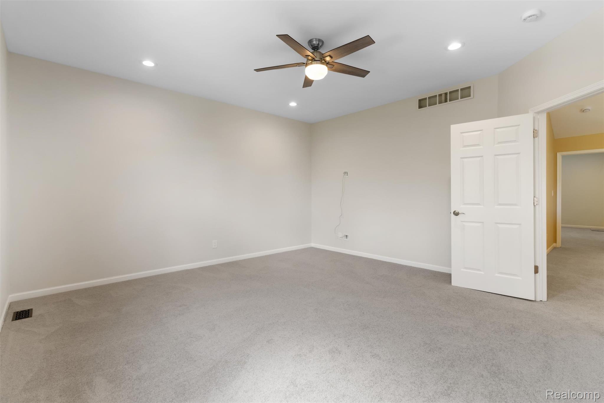 5593 Warrenshire Drive Property Photo 36