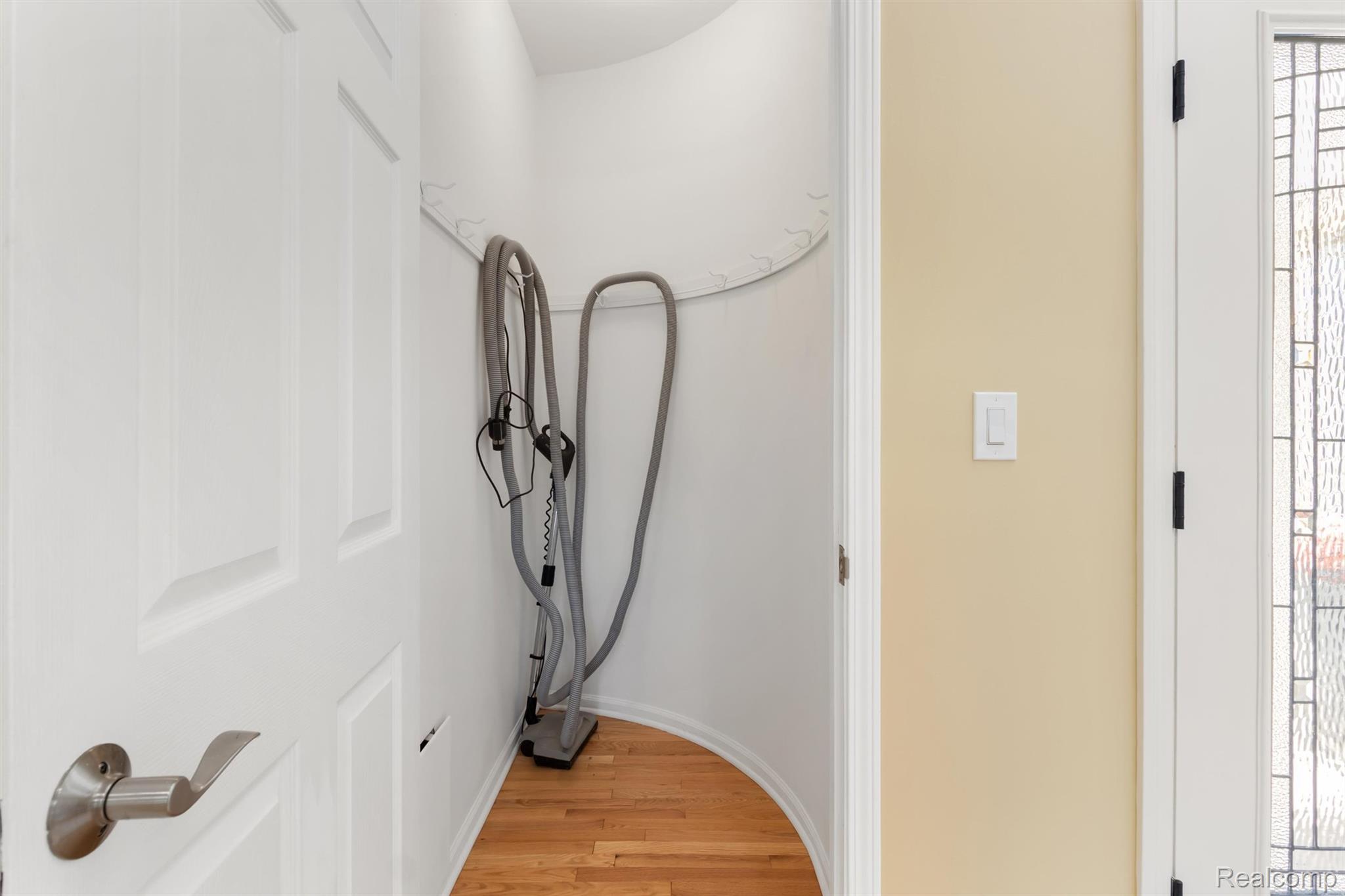 5593 Warrenshire Drive Property Photo 61