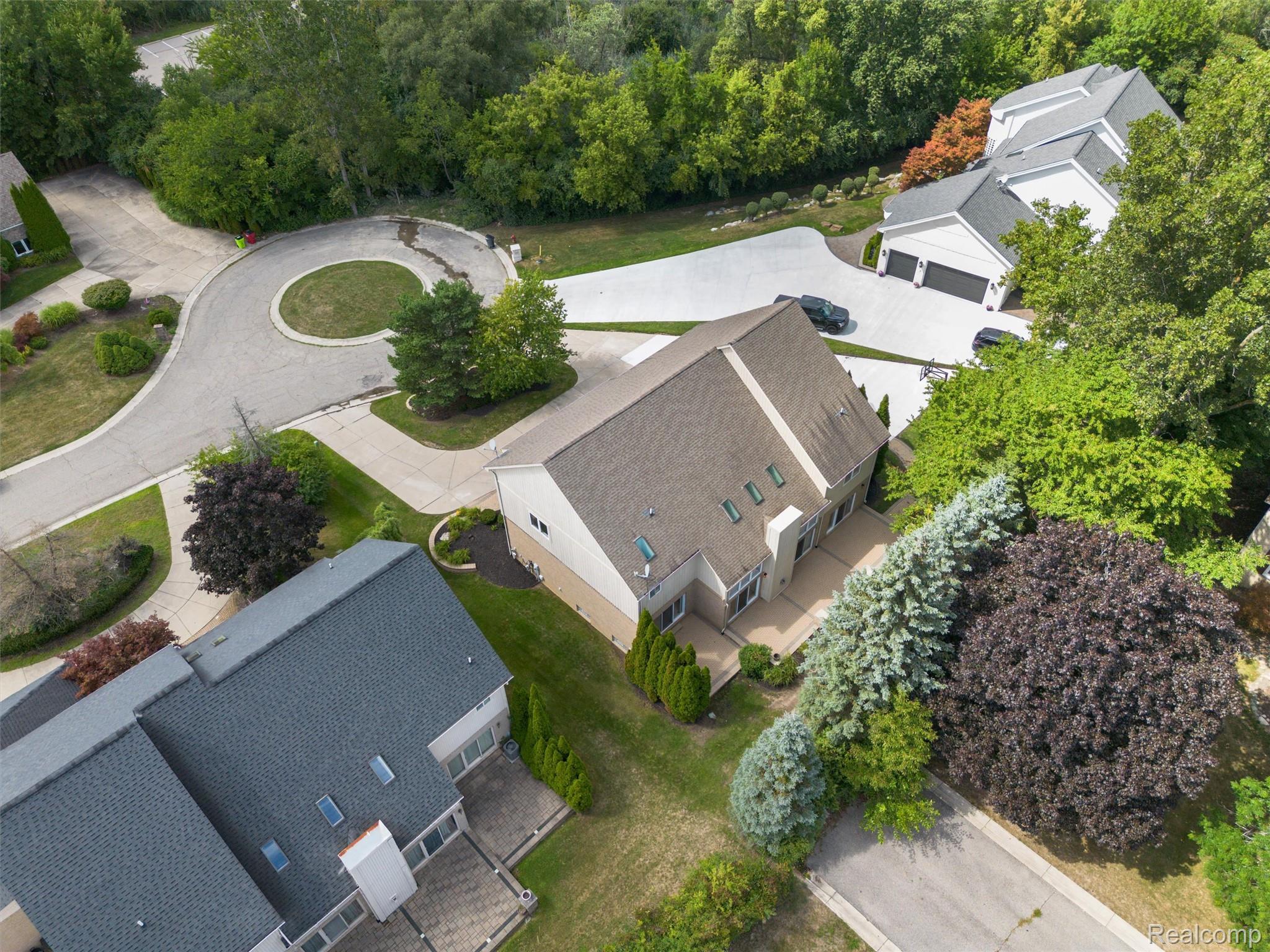 5593 Warrenshire Drive Property Photo 67