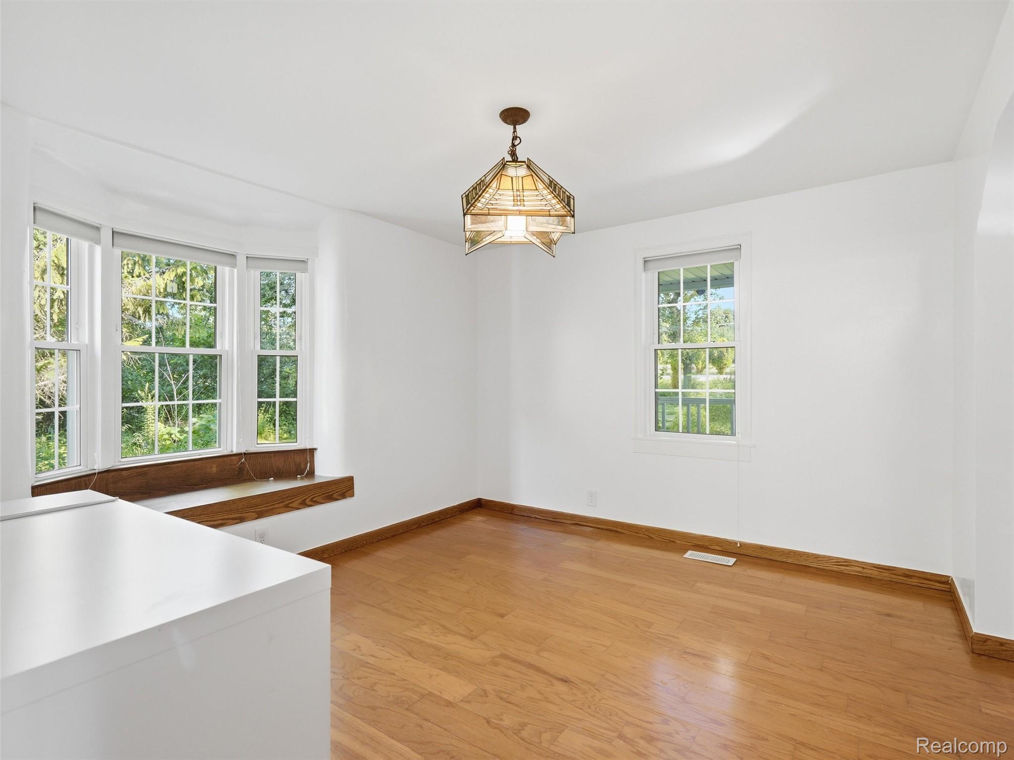 1700 Warren Road Property Photo 5