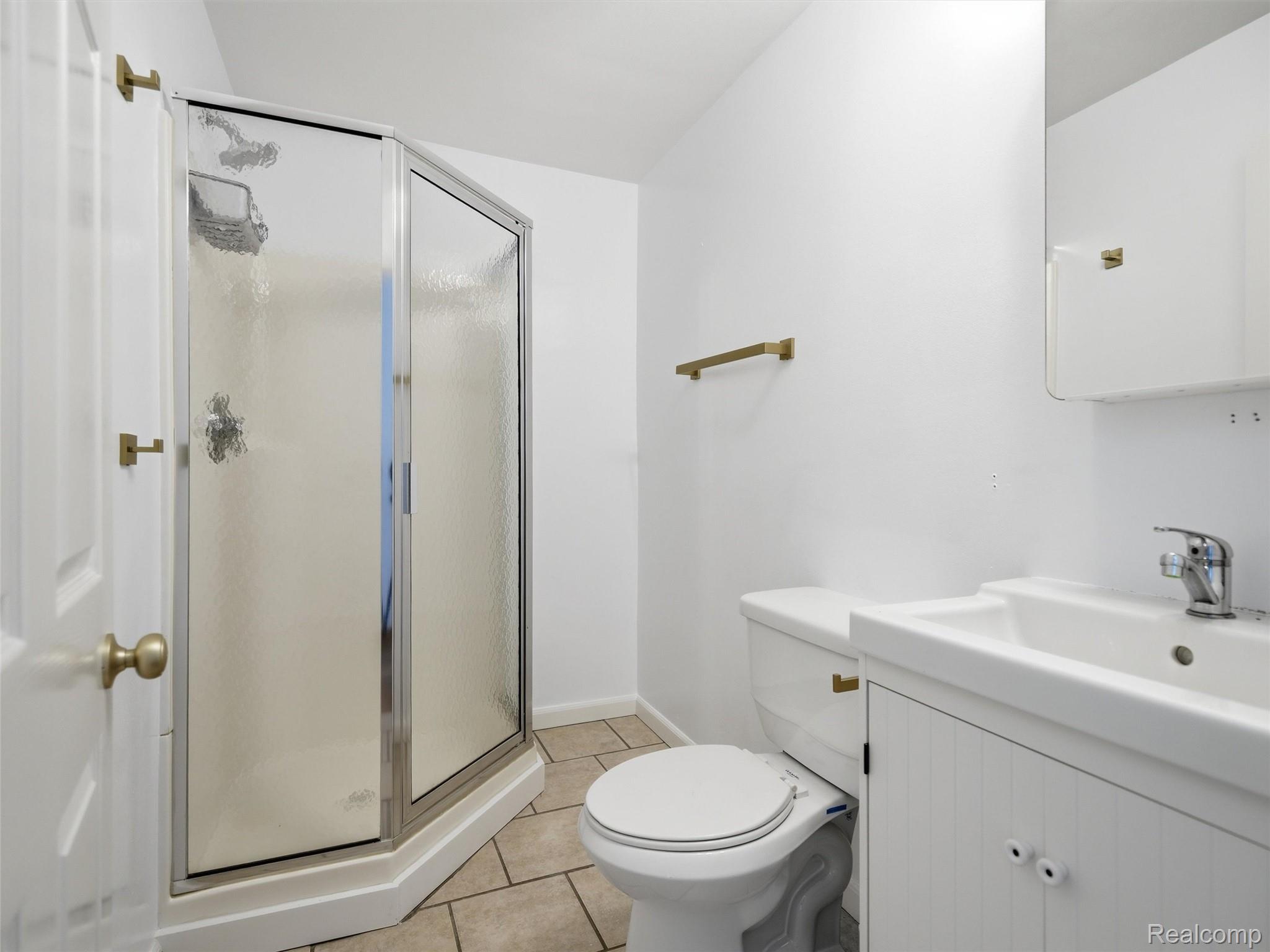 1700 Warren Road Property Photo 10