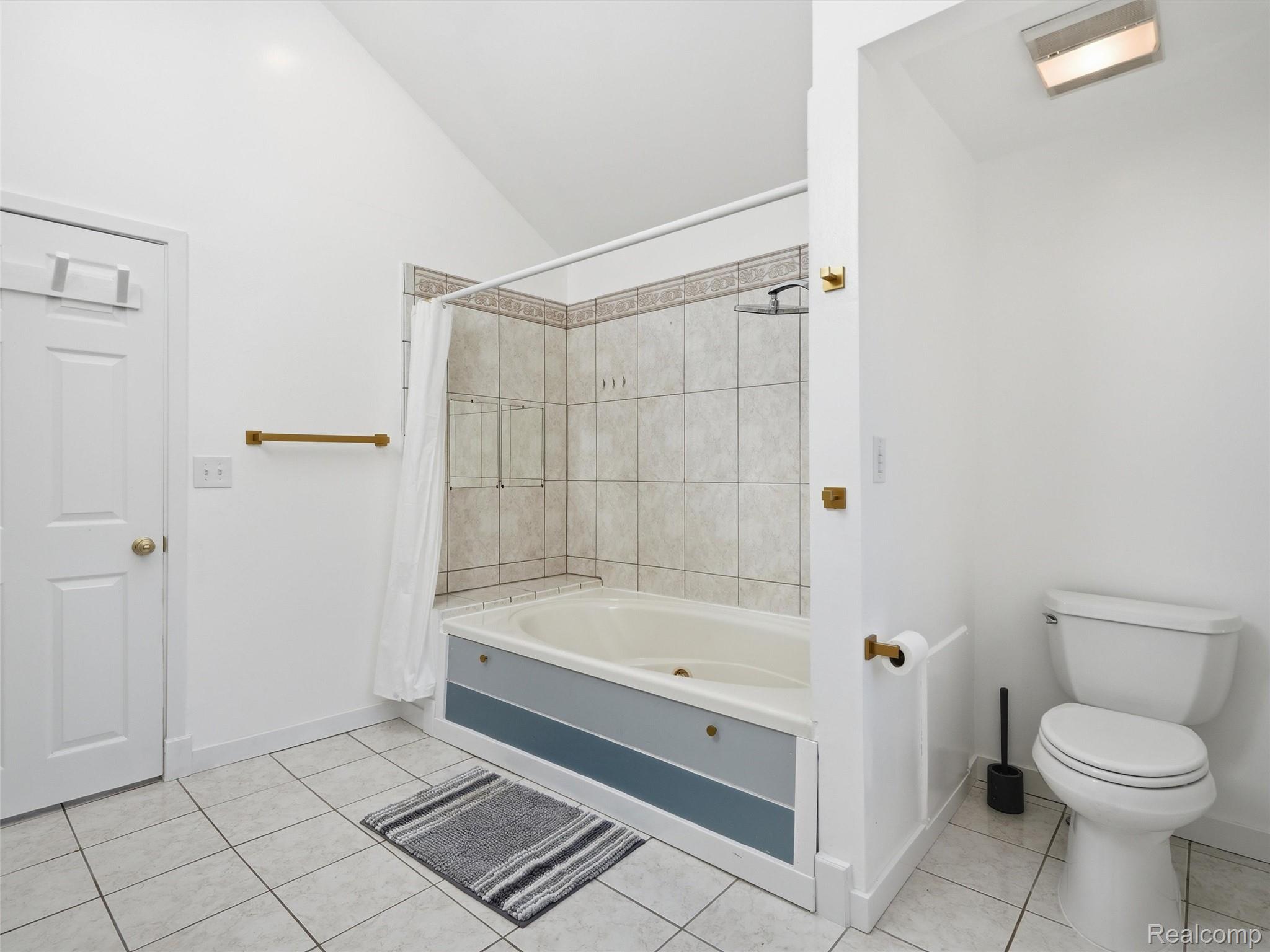 1700 Warren Road Property Photo 11
