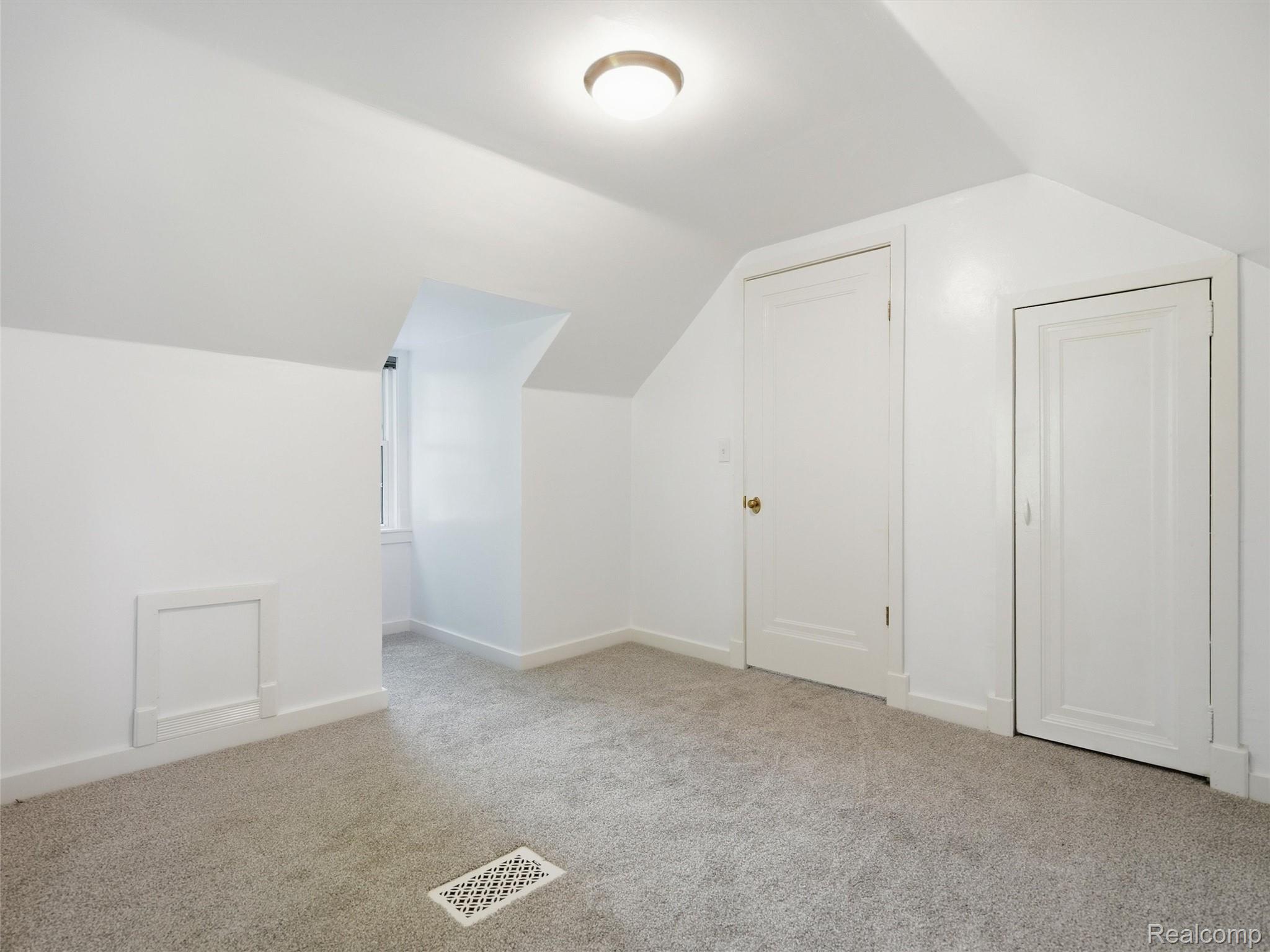 1700 Warren Road Property Photo 15