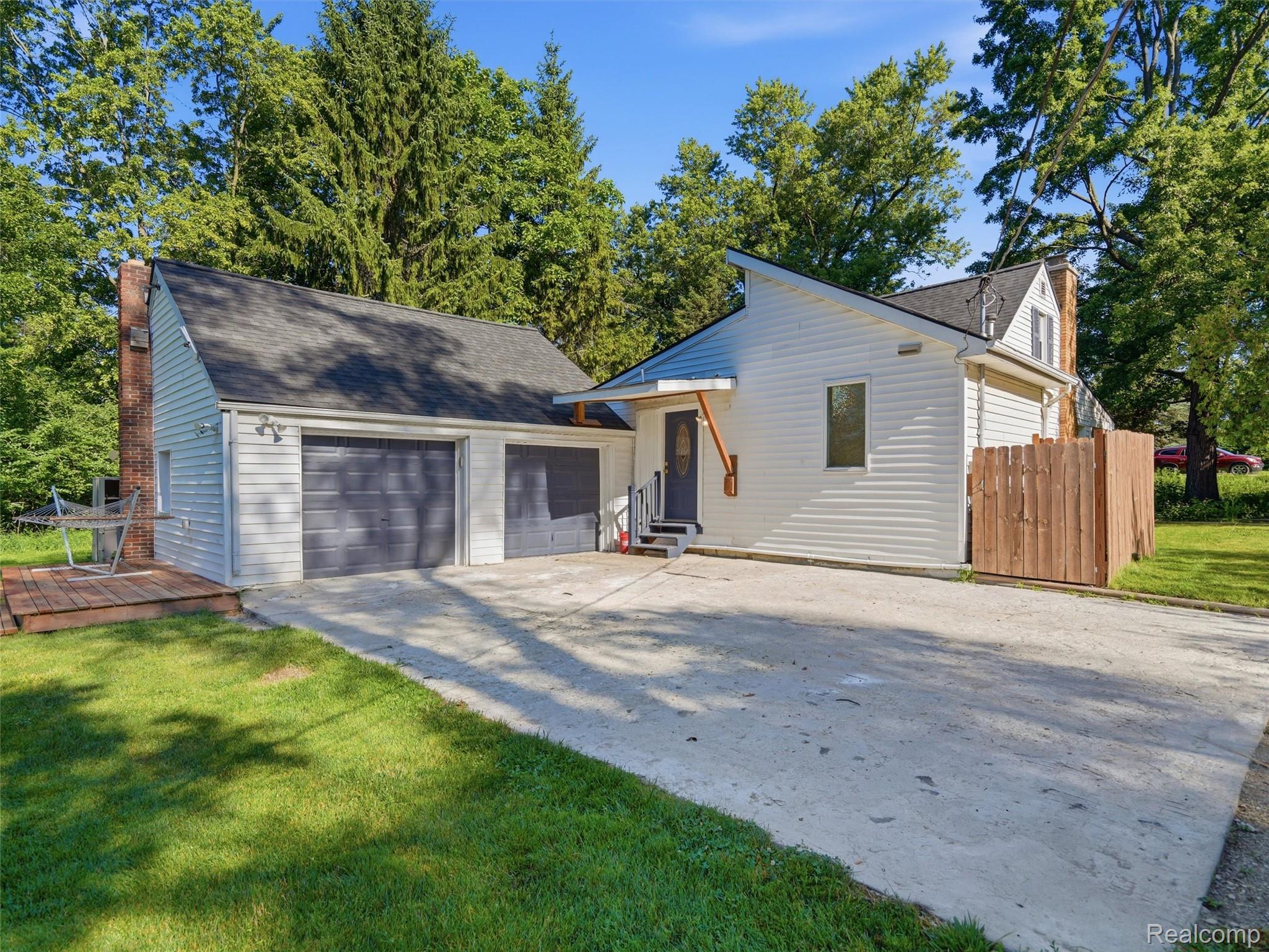 1700 Warren Road Property Photo 16