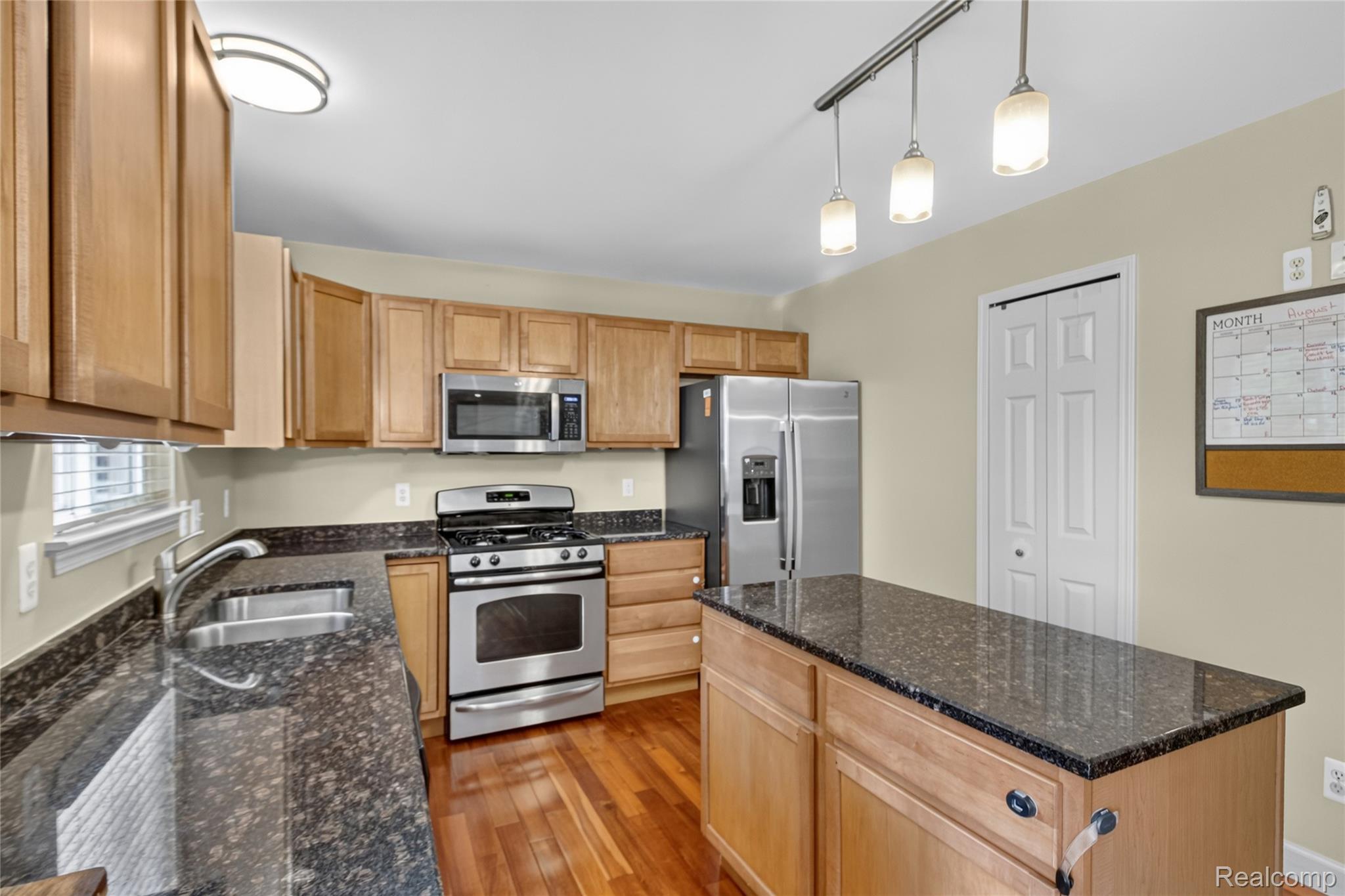 26830 Parkside Drive Property Photo 12