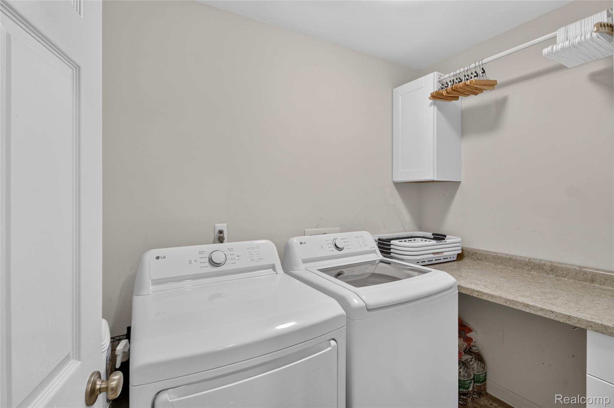 26830 Parkside Drive Property Photo 33