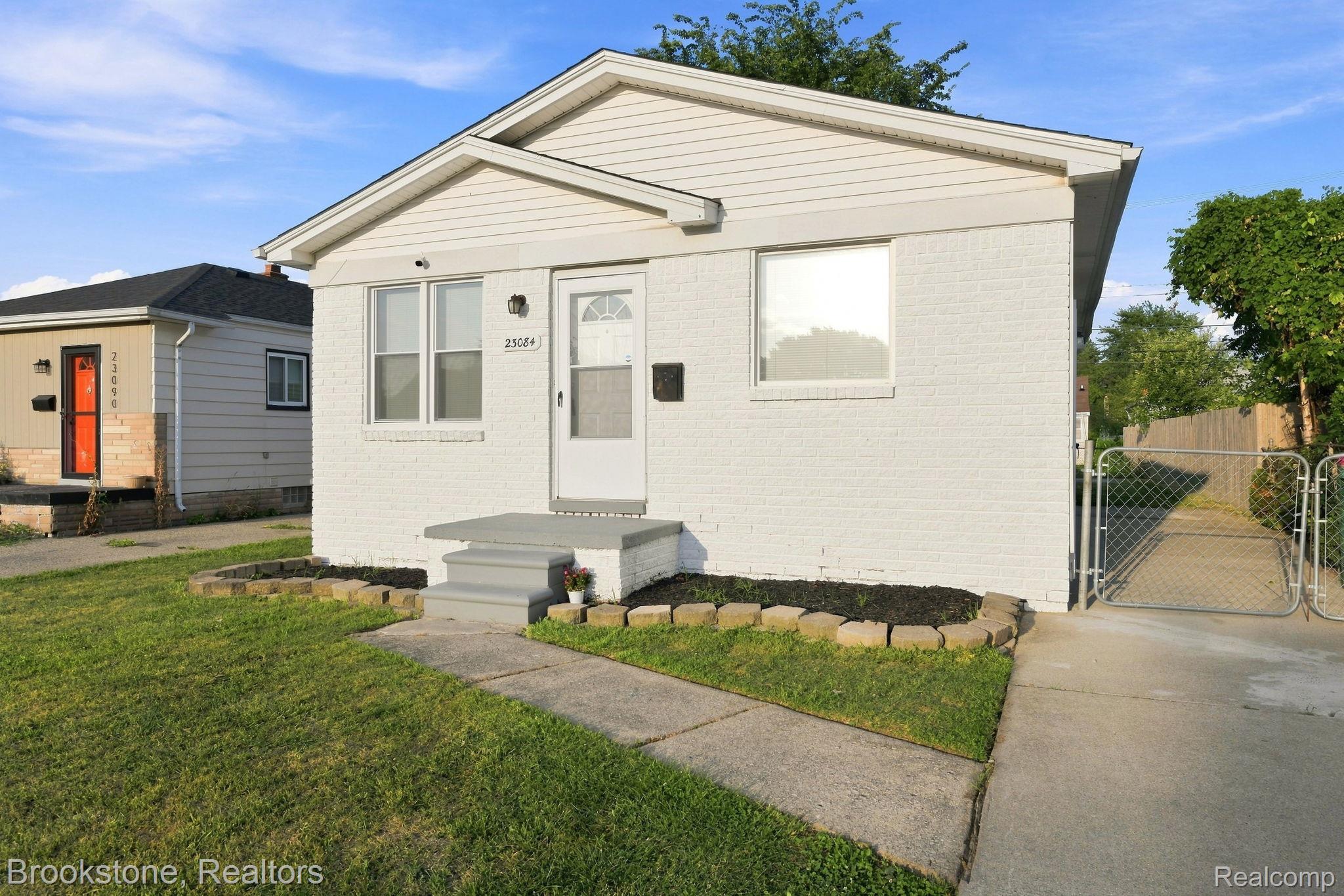 23084 Lambrecht Avenue Property Photo 1