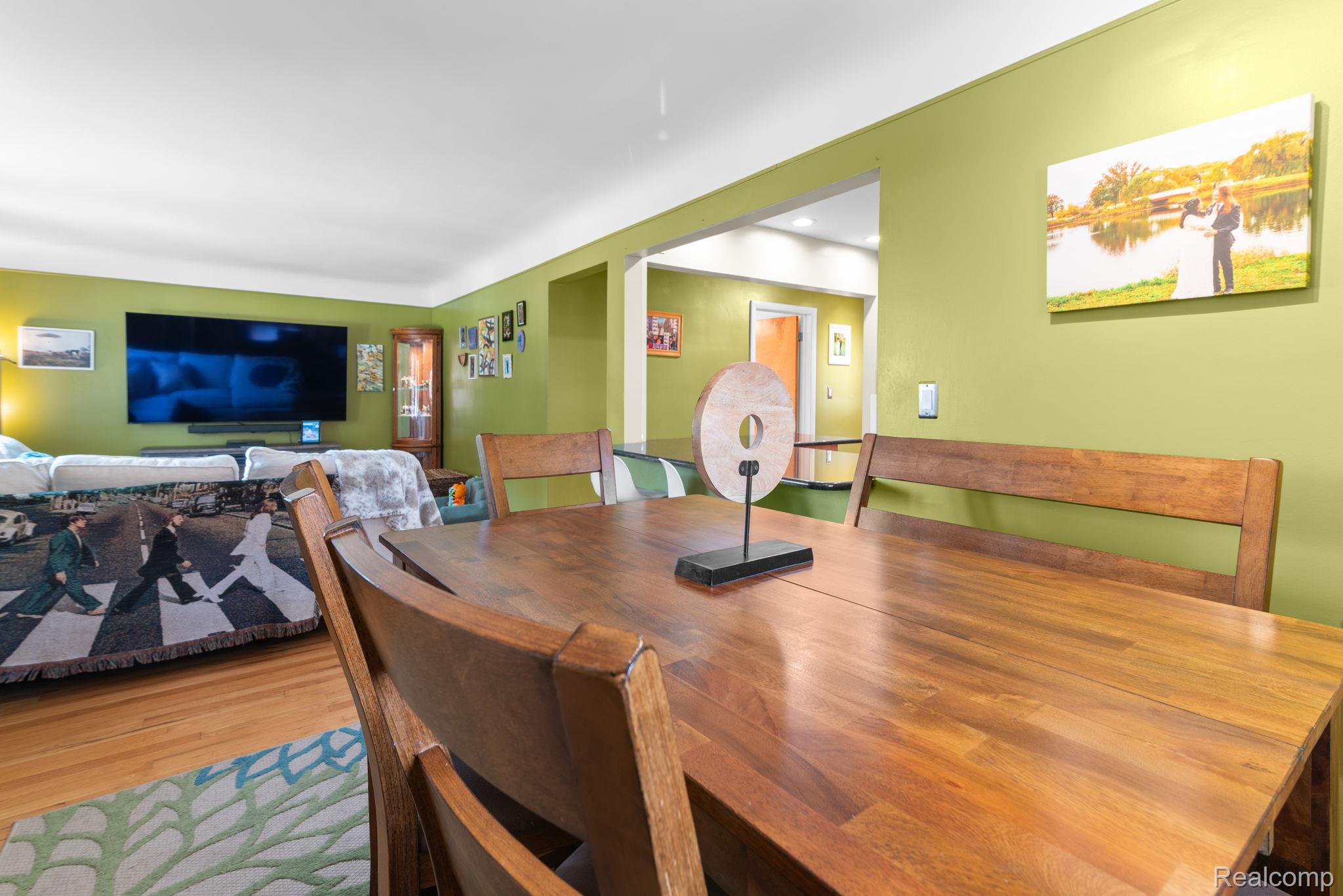 15253 Meyer Avenue Property Photo 6