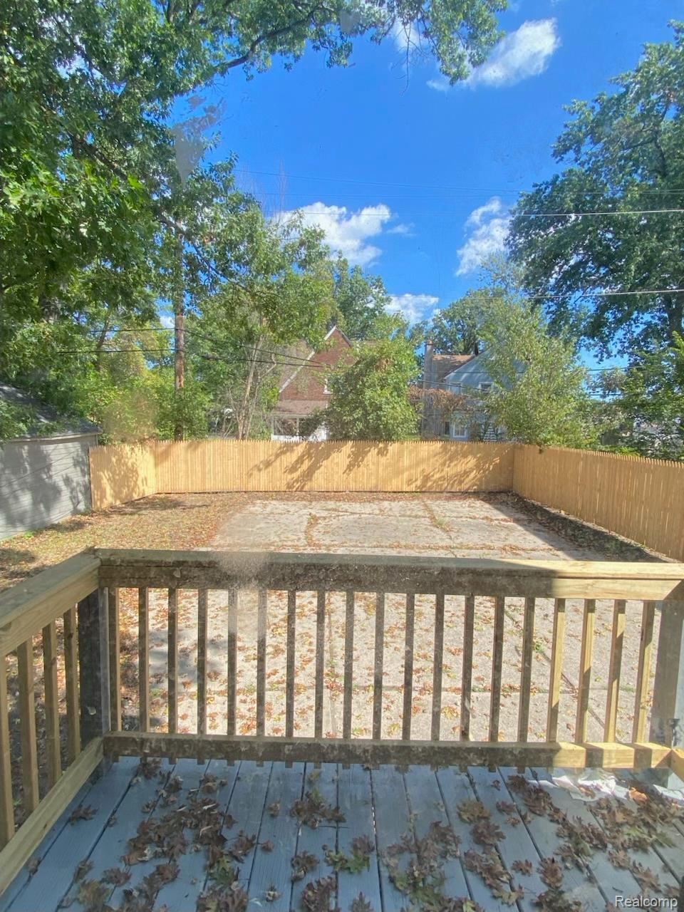 5050 Three Mile Drive Property Photo 10