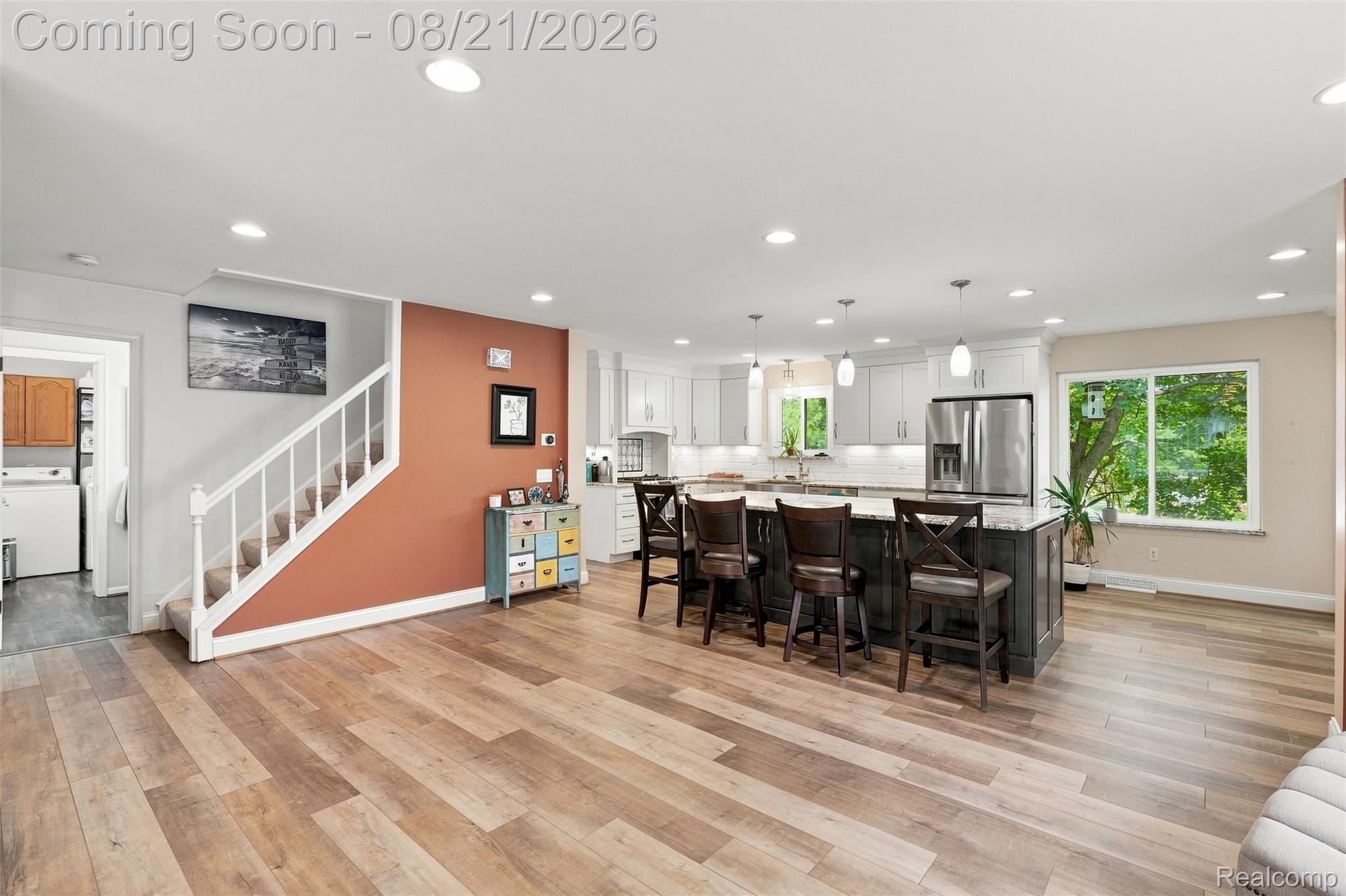 6060 Ford Road Property Photo 8