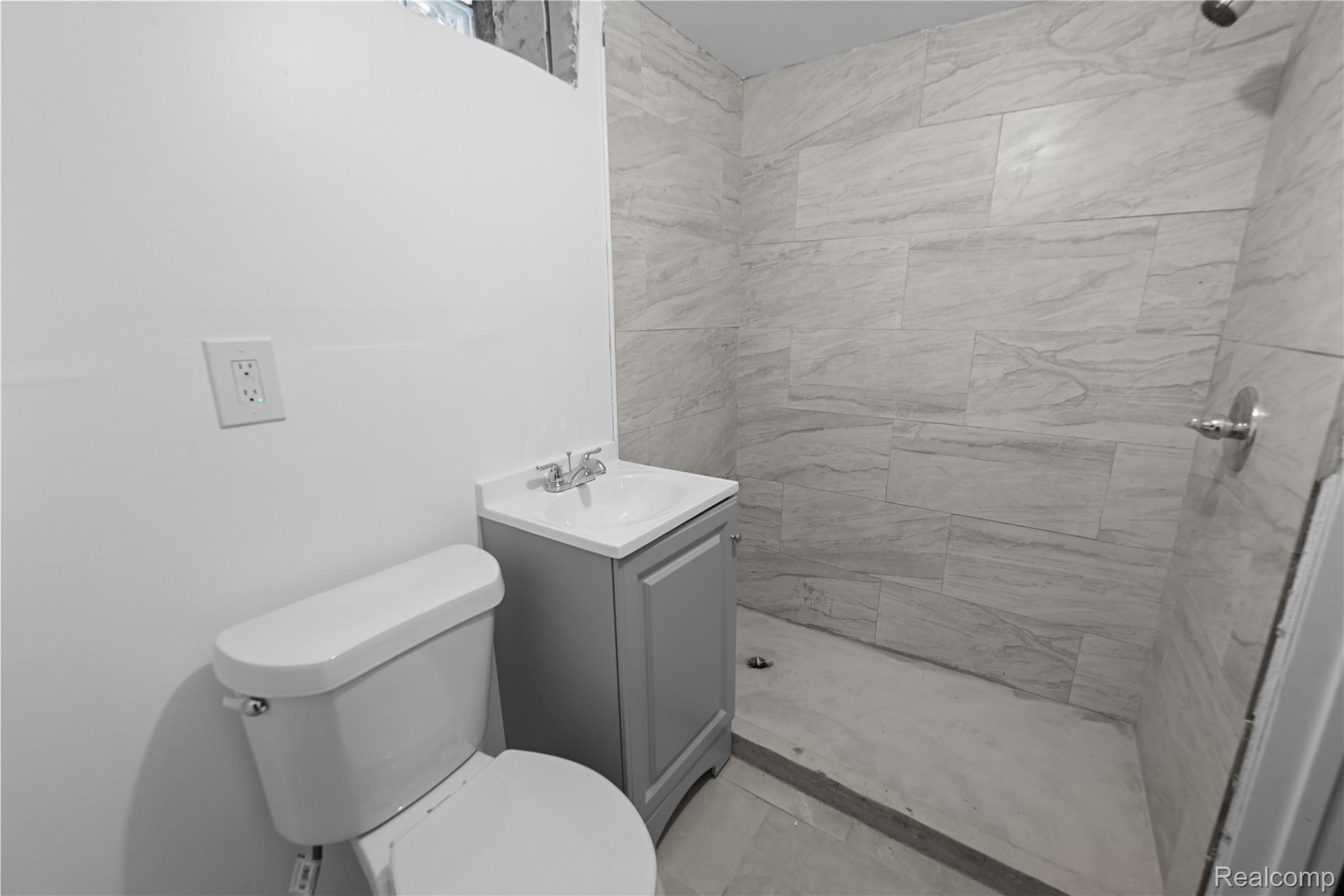 5961 Bluehill Street Property Photo 17