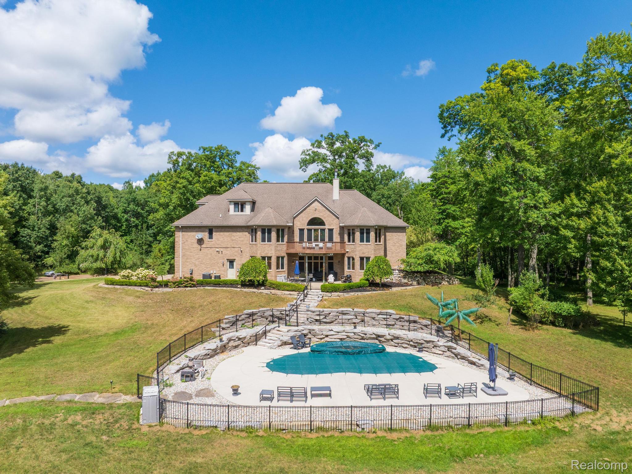 2550 Birch Grove Court Property Photo 1