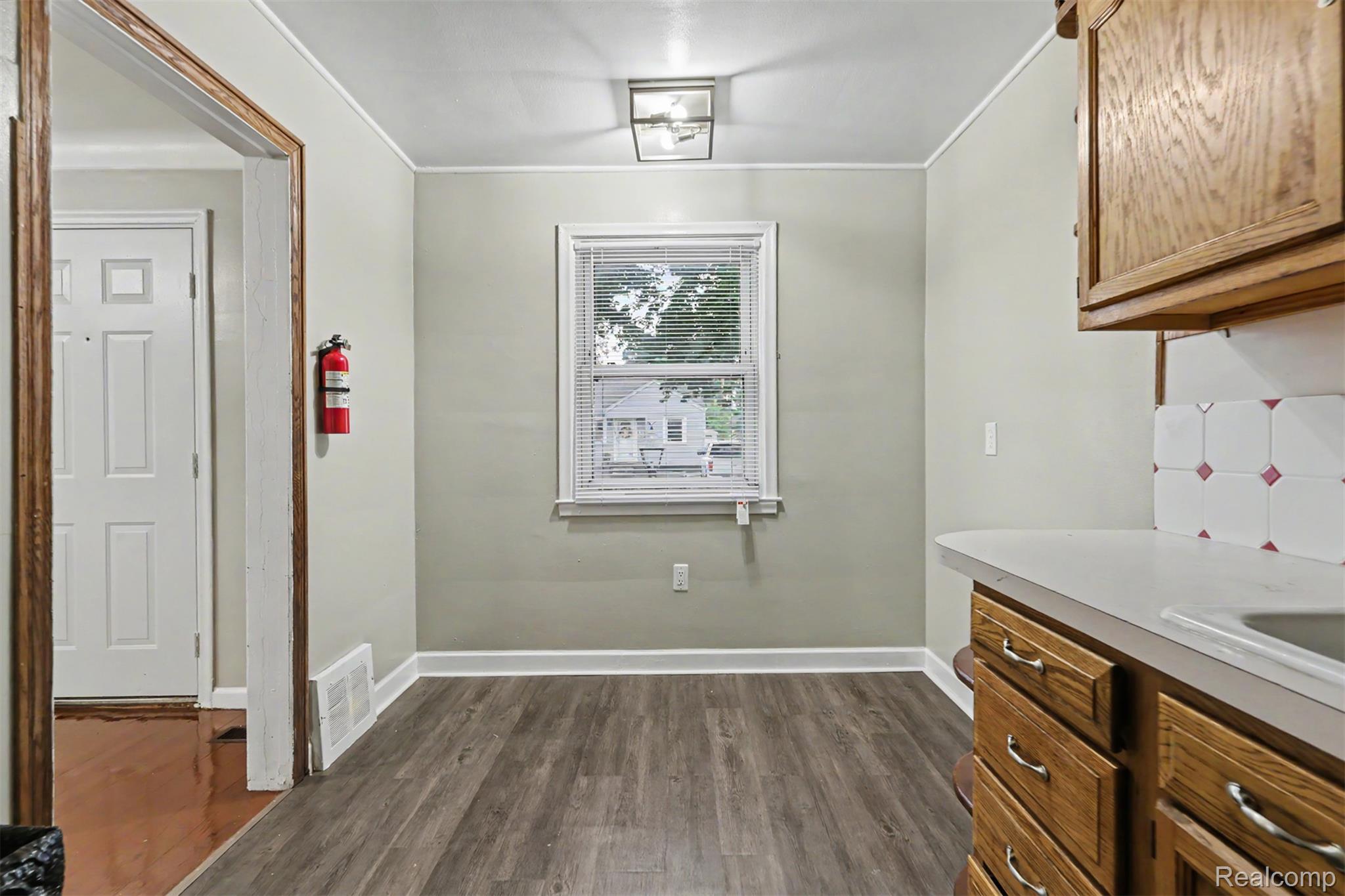 1770 Arlington Avenue Property Photo 5