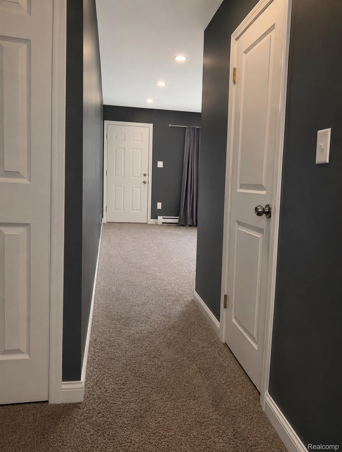 19400 Charest Street Property Photo 5