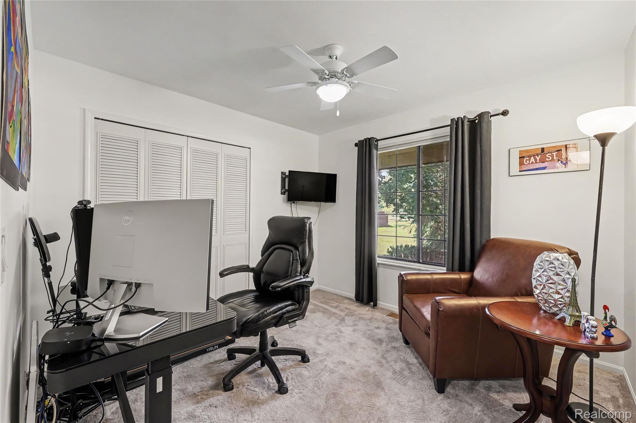 412 Meadow Bridge Drive Property Photo 11