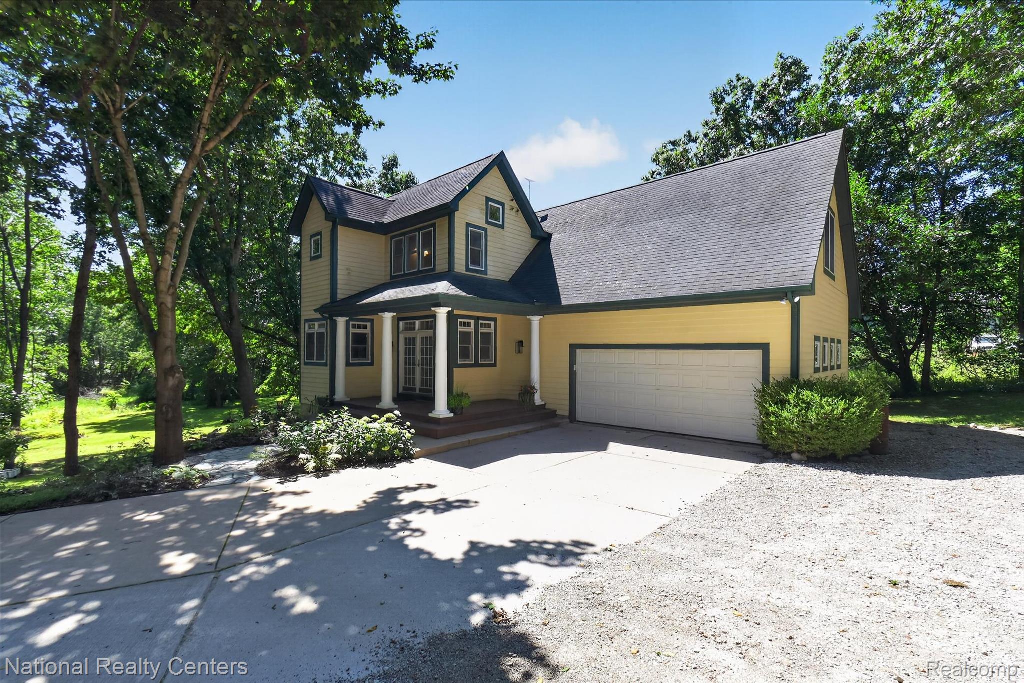 15771 Cavanaugh Lake Road Property Photo 2