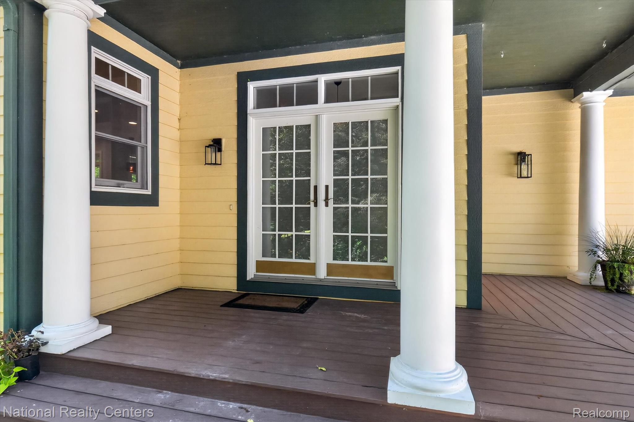 15771 Cavanaugh Lake Road Property Photo 3