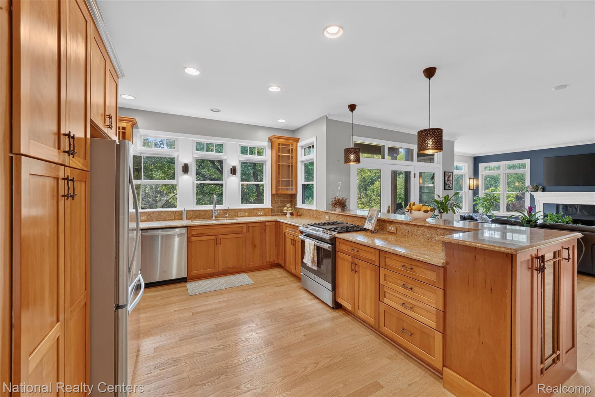 15771 Cavanaugh Lake Road Property Photo 6