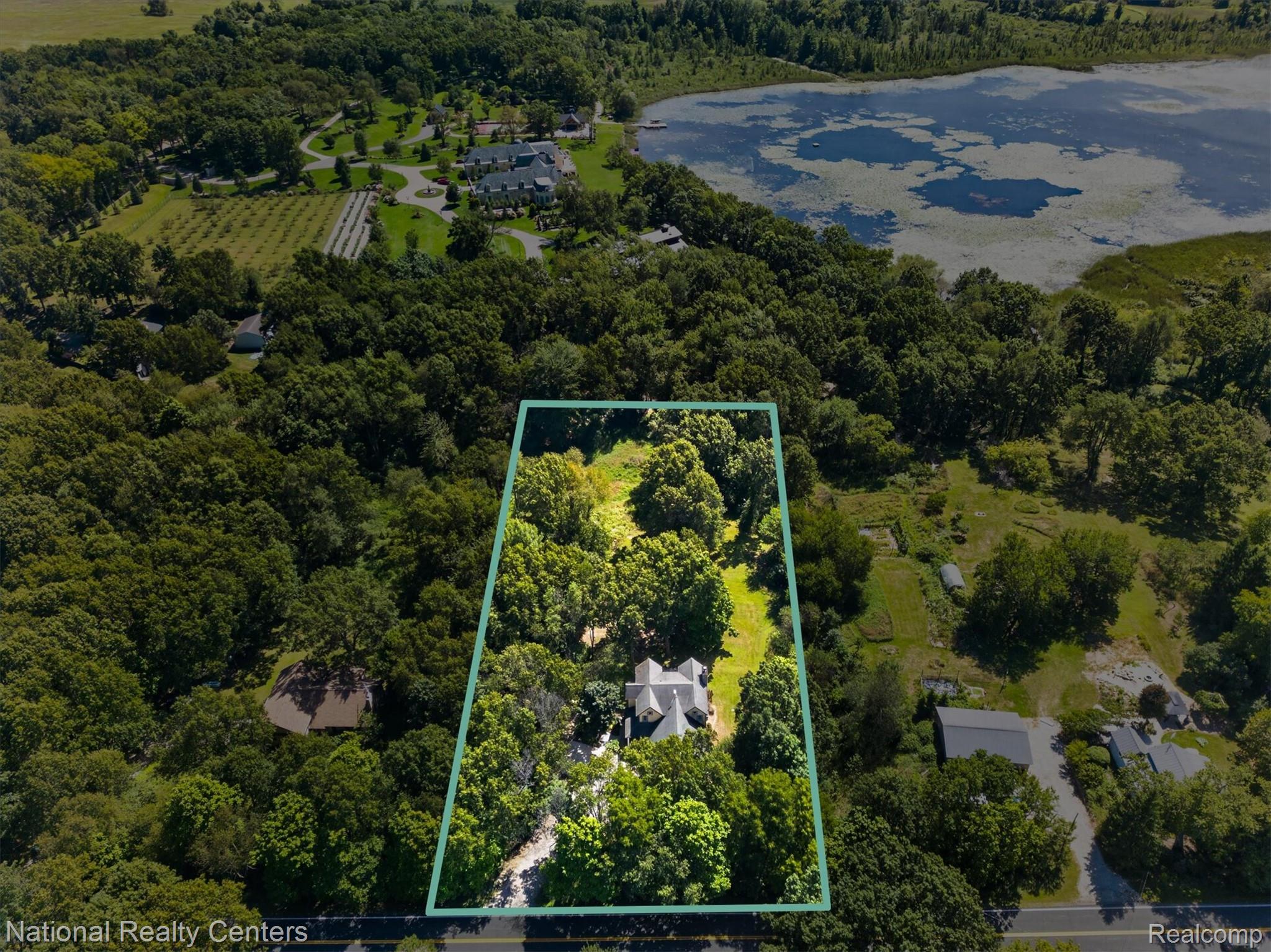 15771 Cavanaugh Lake Road Property Photo 65