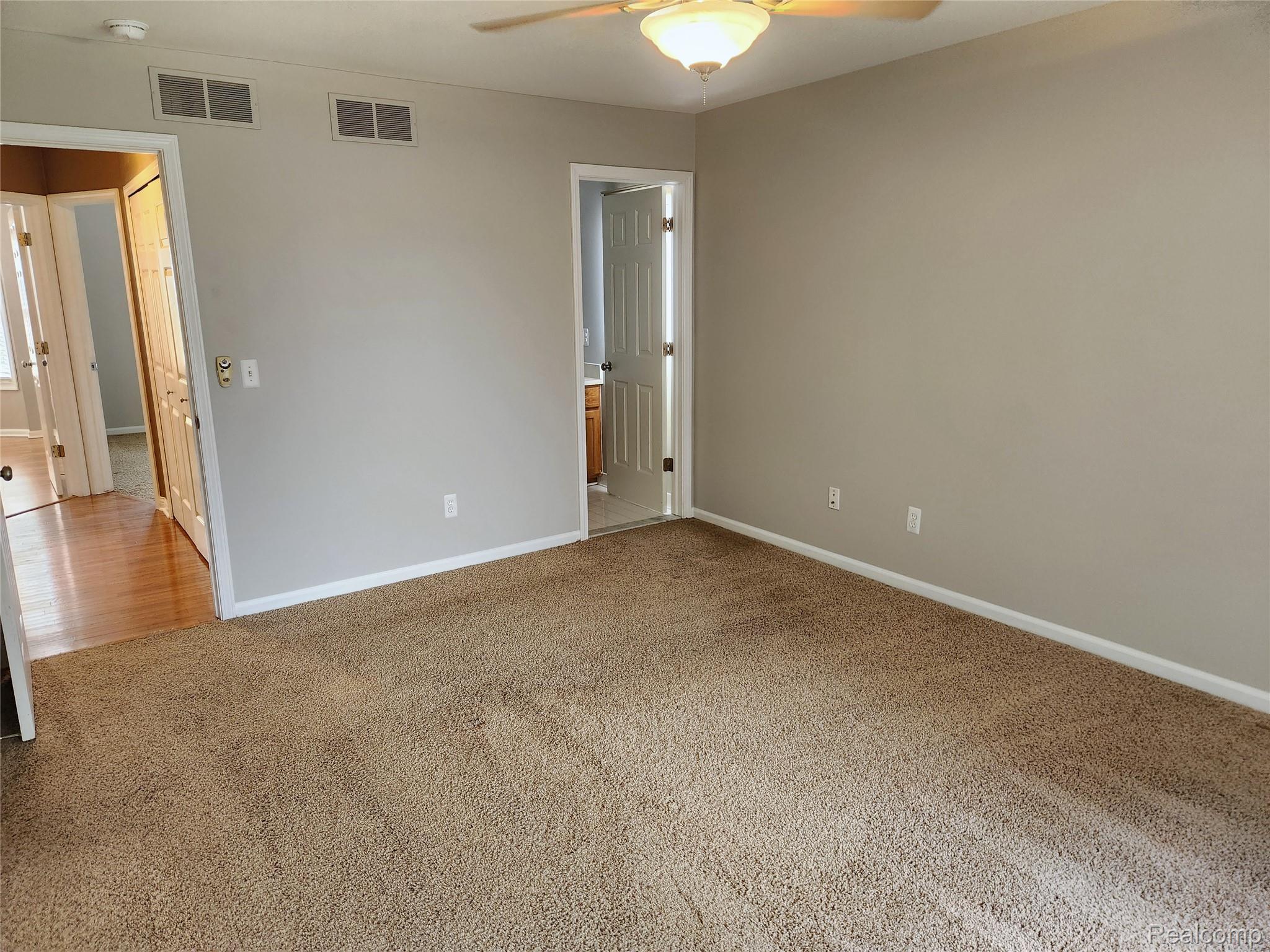 29007 Oakmont Drive Property Photo 16