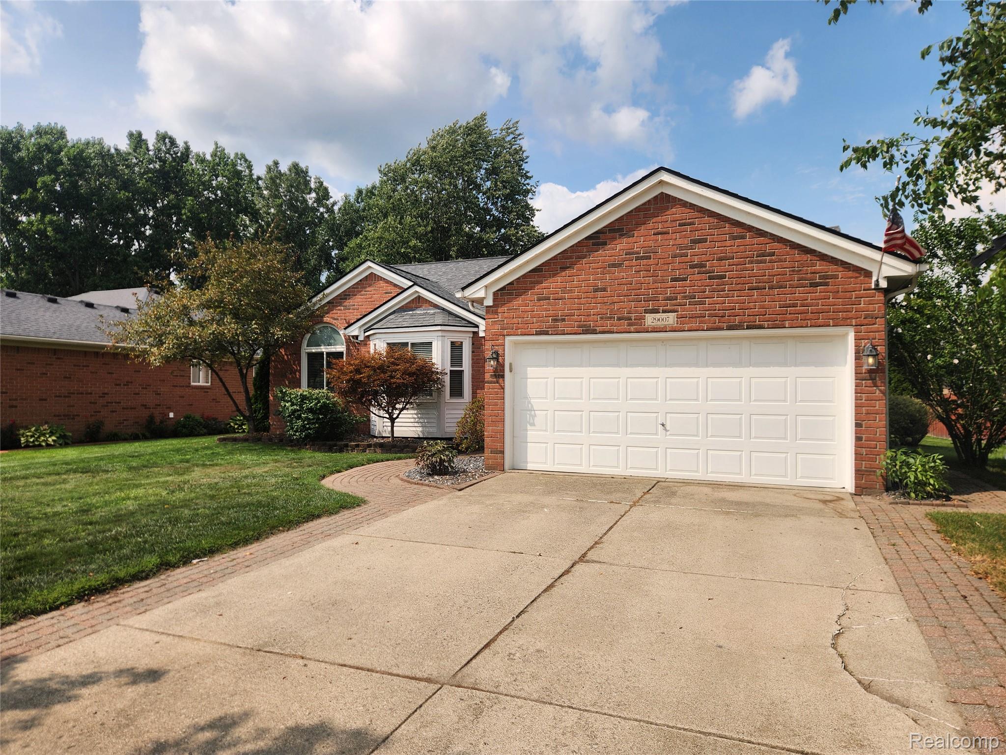 29007 Oakmont Drive Property Photo 45
