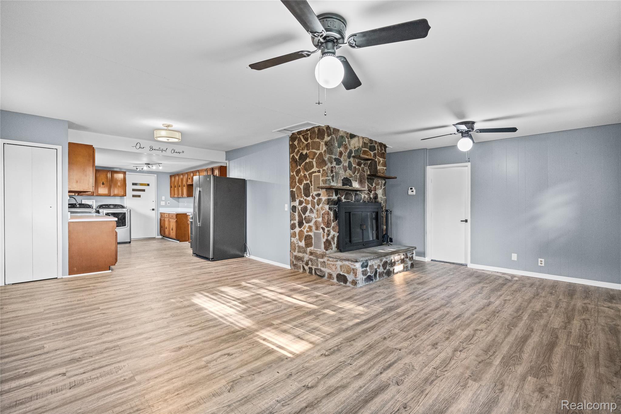 6220 Wertz Property Photo 17