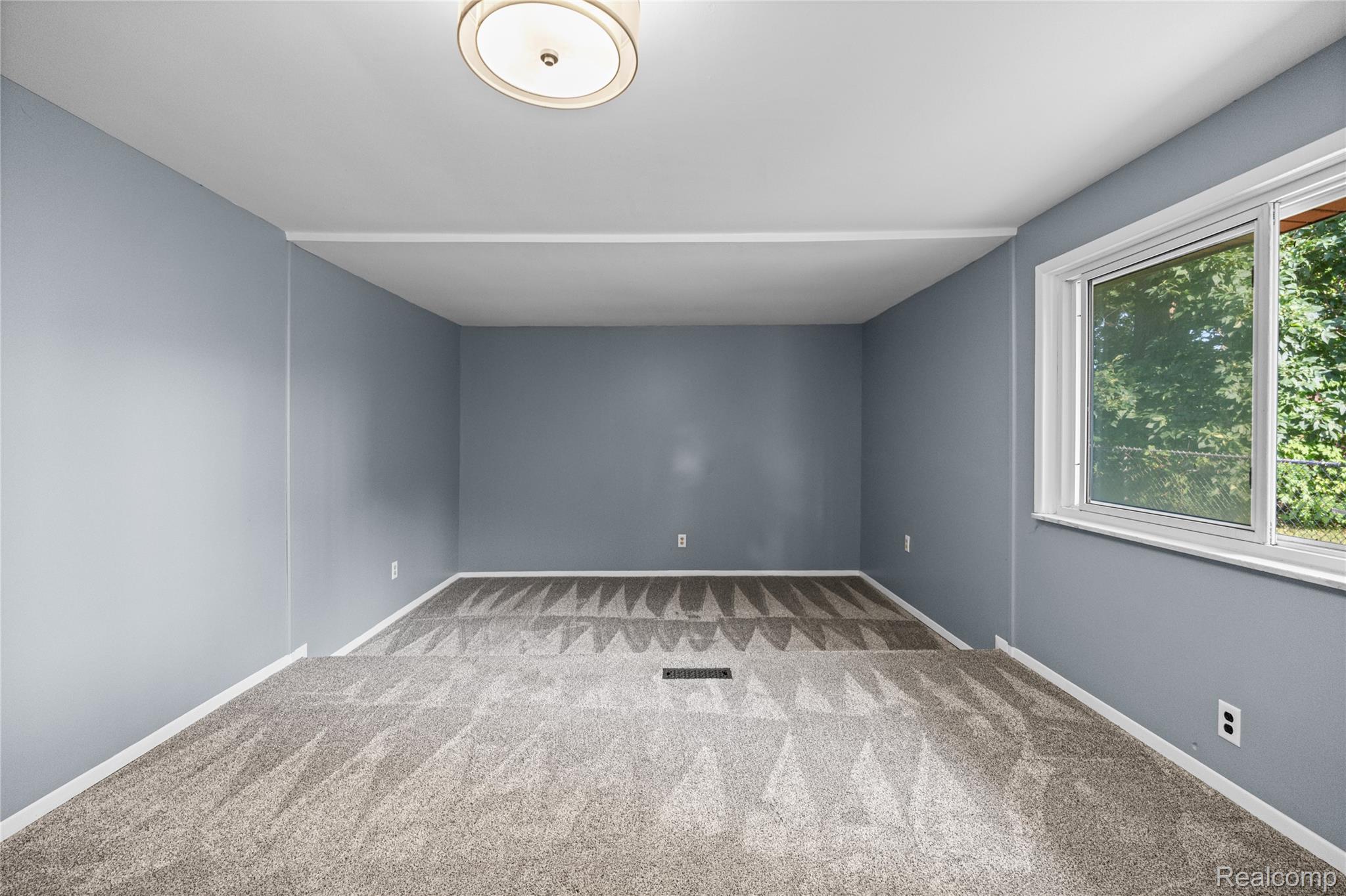 6220 Wertz Property Photo 19