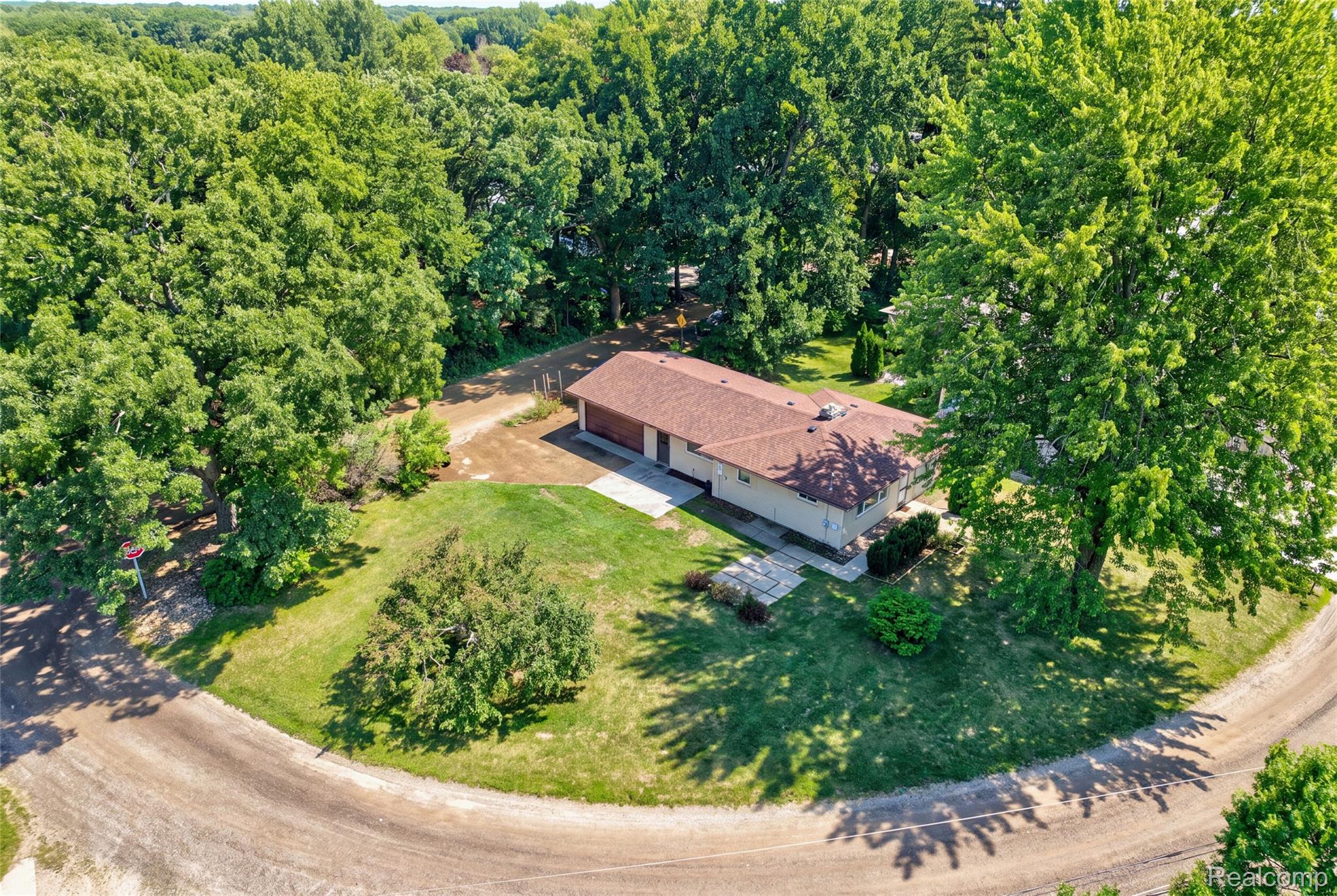 6220 Wertz Property Photo 40