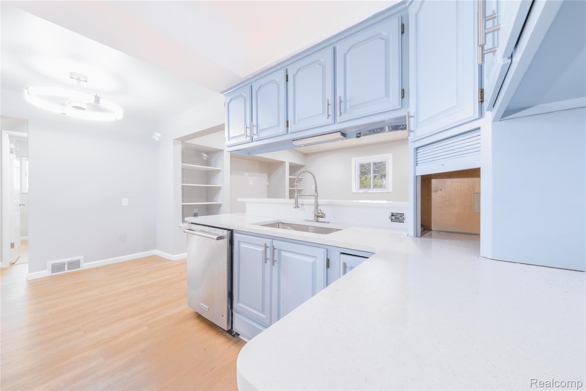 28542 Grobbel Avenue Property Photo 10