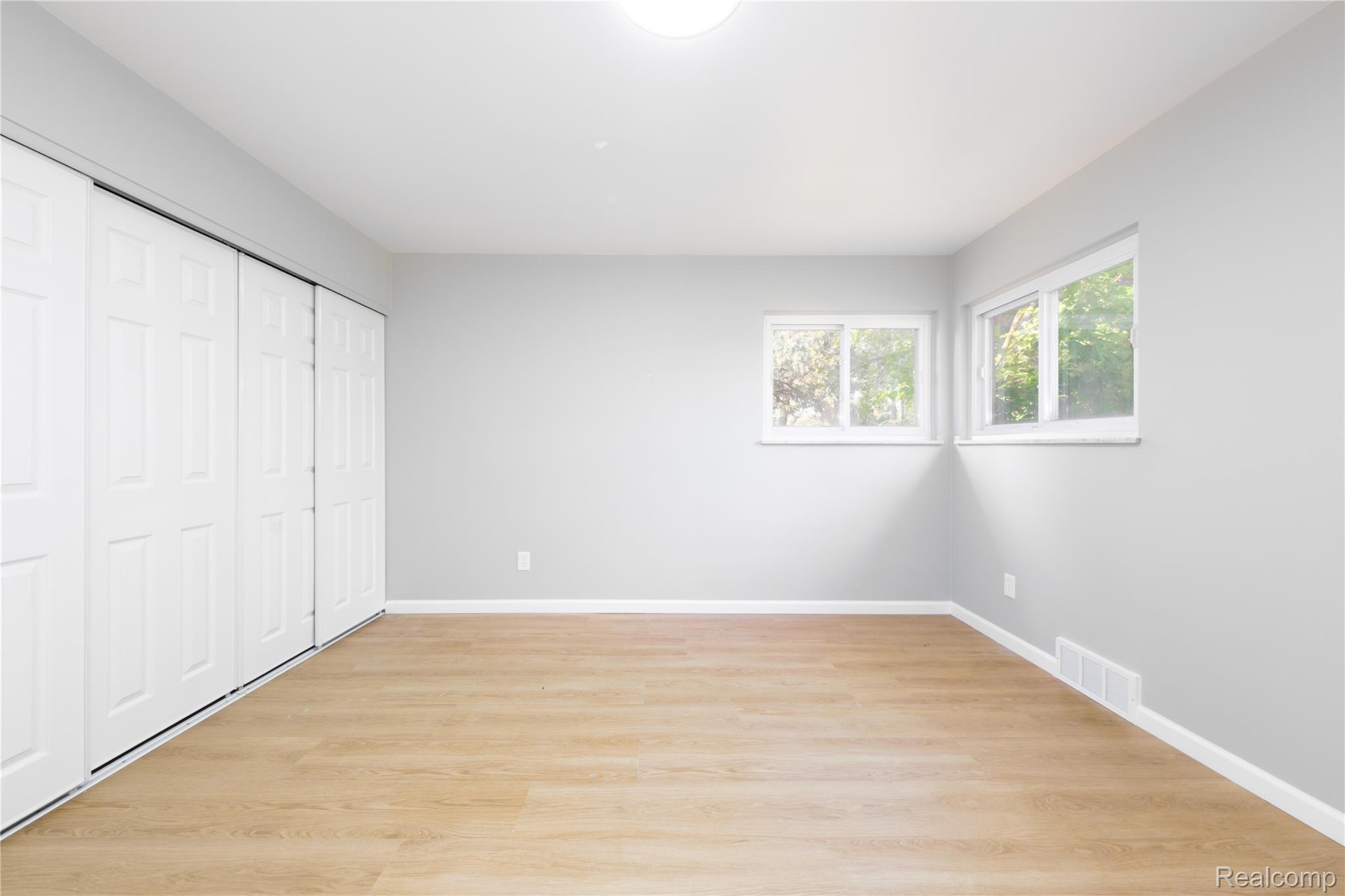 28542 Grobbel Avenue Property Photo 13