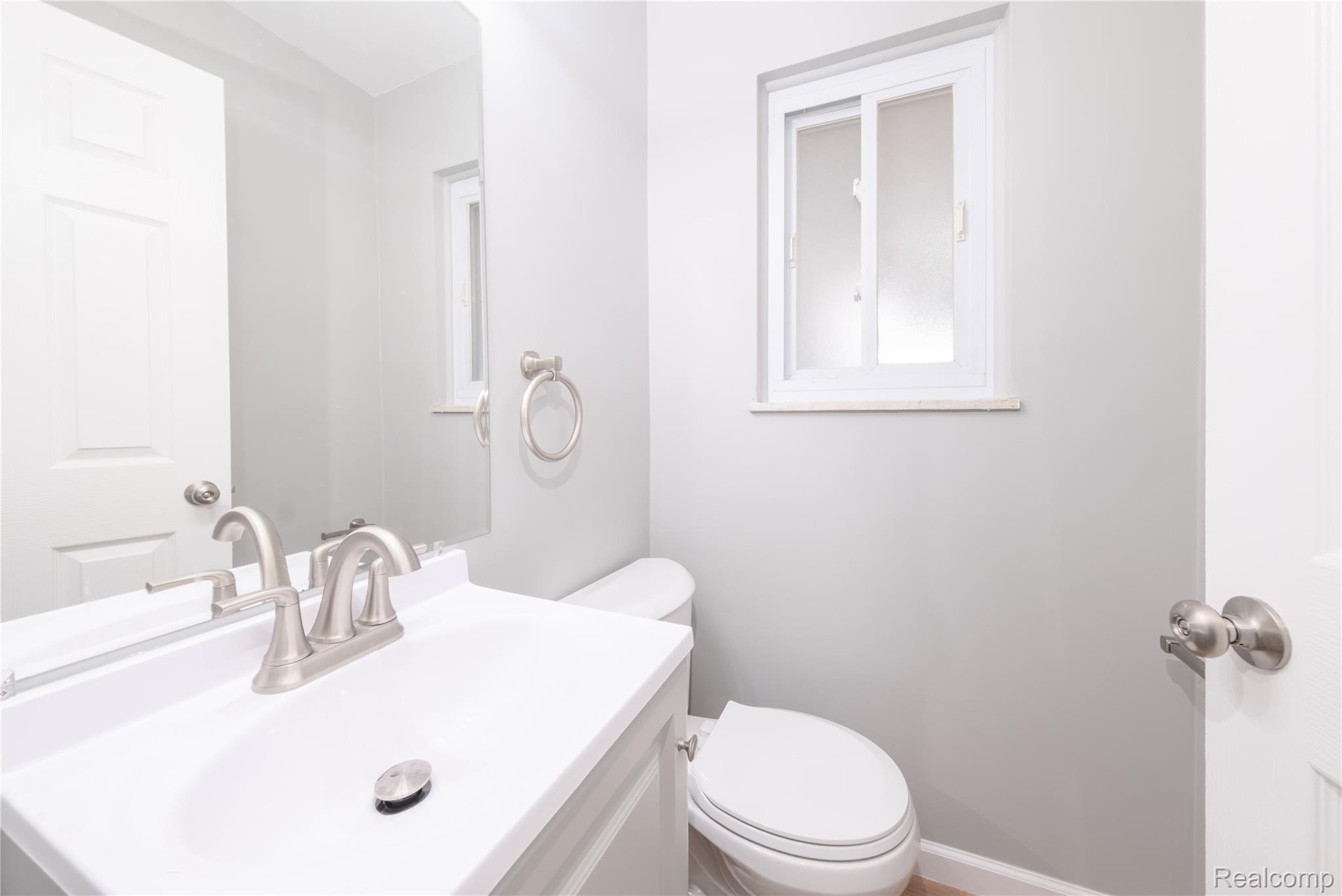 28542 Grobbel Avenue Property Photo 18