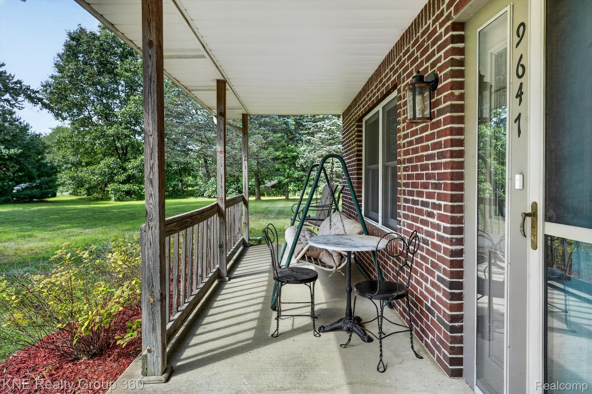9647 Bellevue Road Property Photo 6
