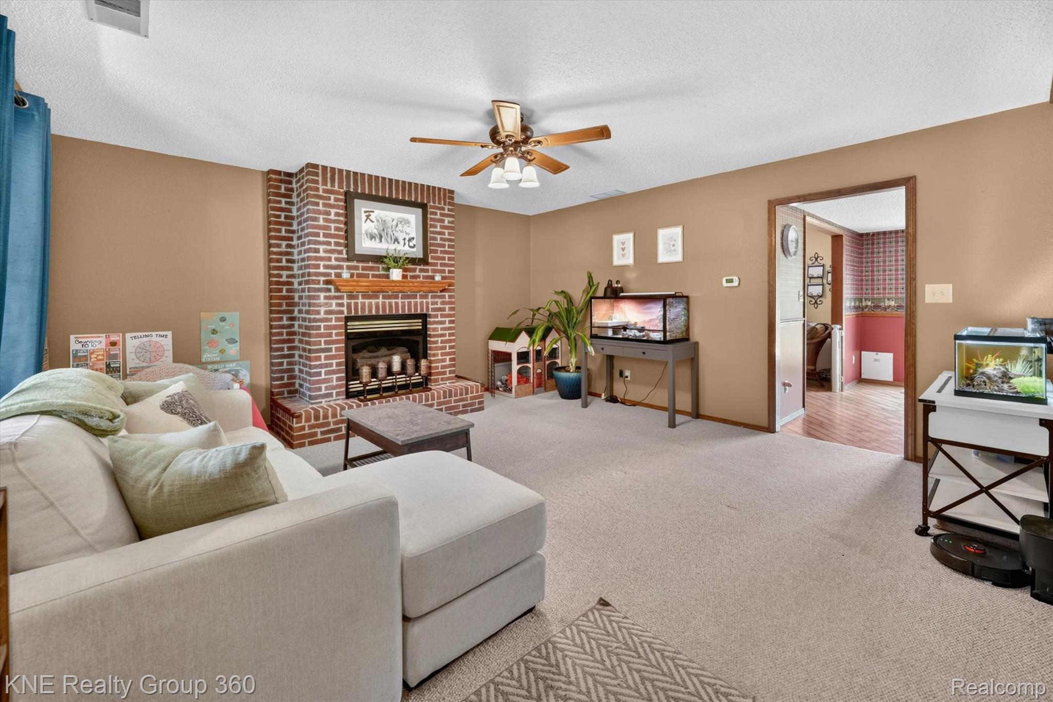 9647 Bellevue Road Property Photo 7