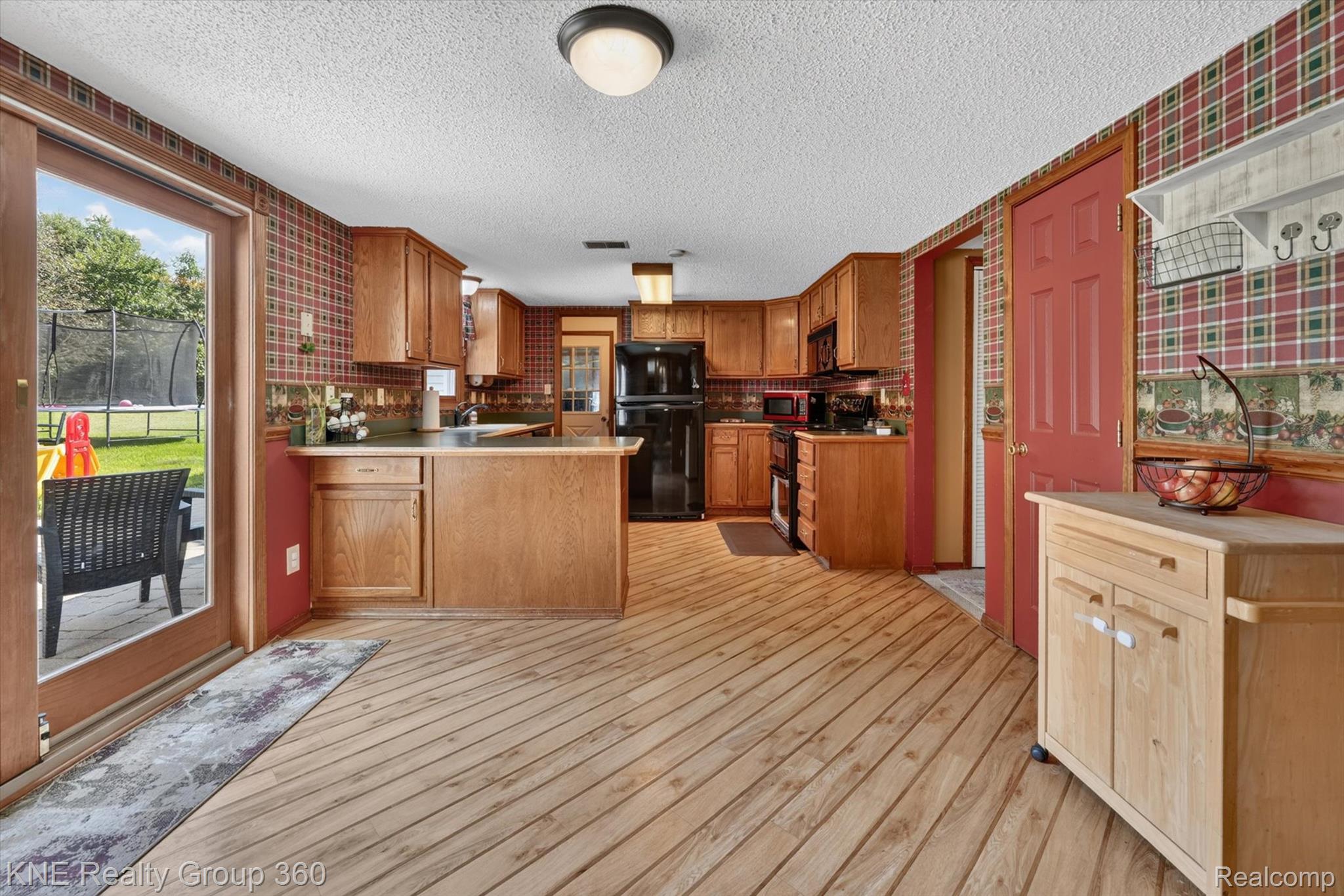 9647 Bellevue Road Property Photo 9