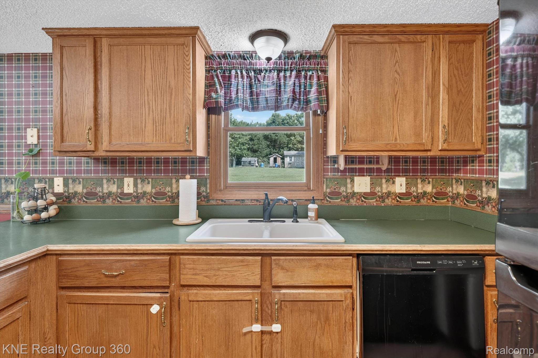 9647 Bellevue Road Property Photo 11