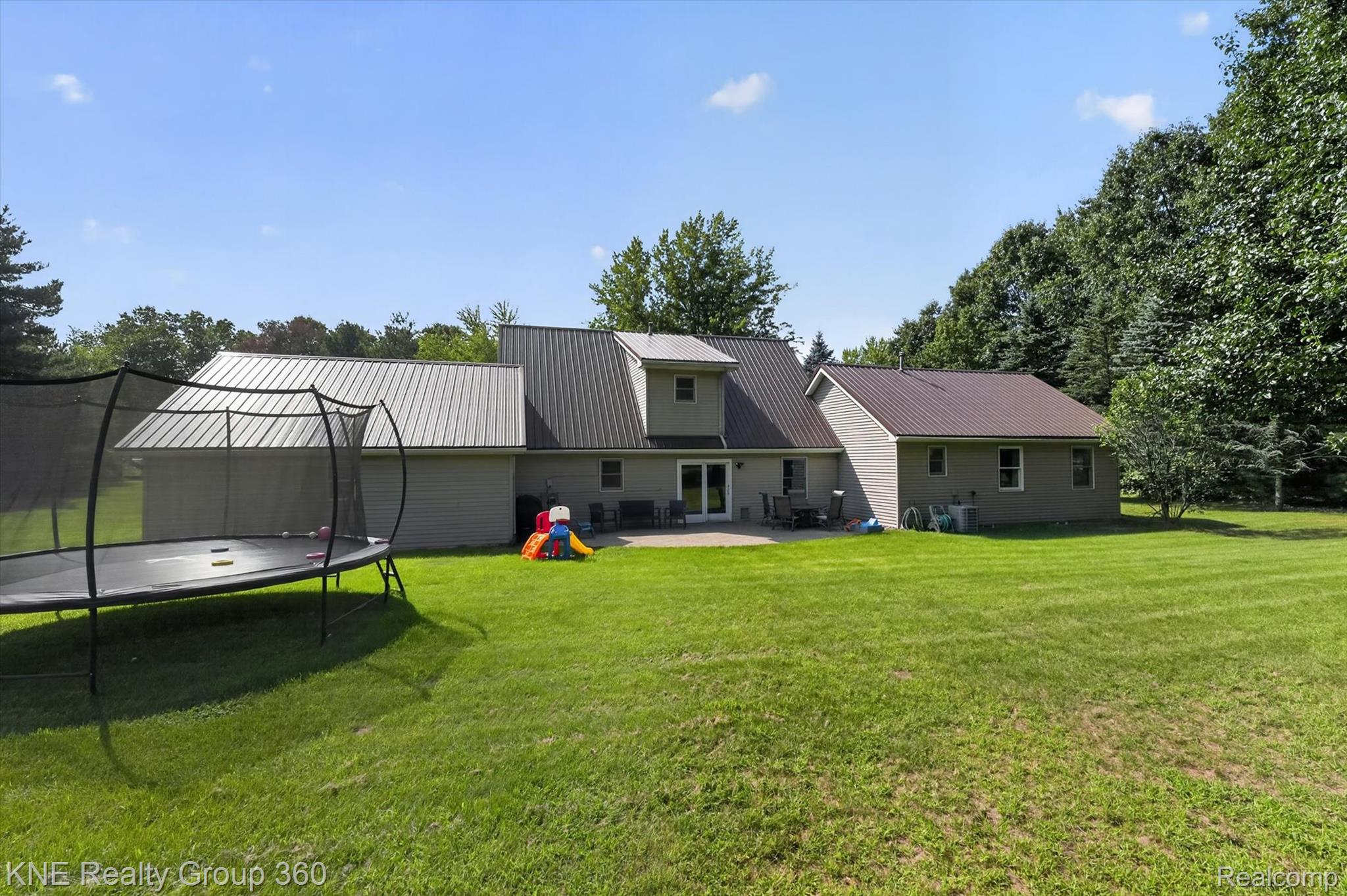 9647 Bellevue Road Property Photo 31