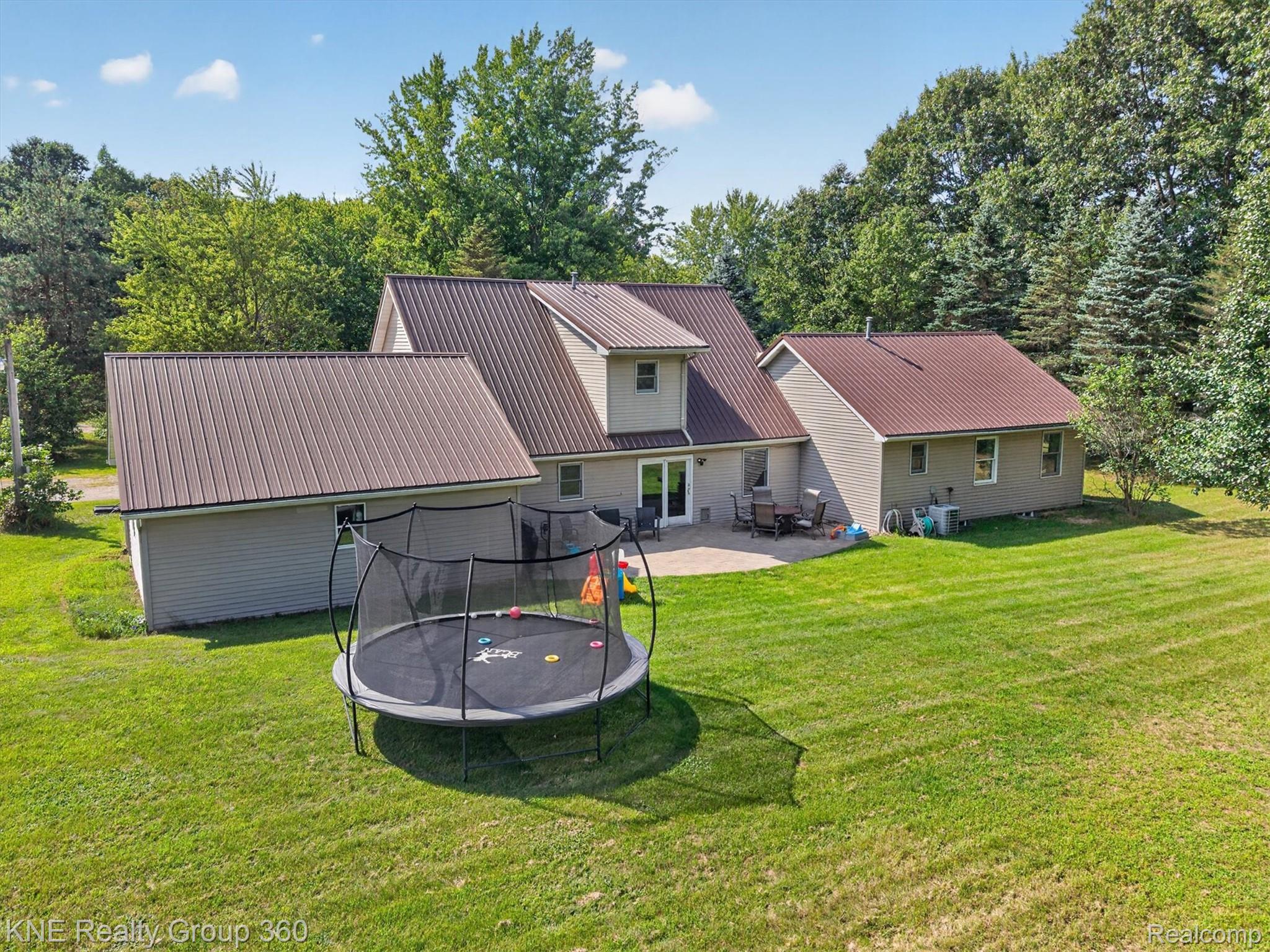 9647 Bellevue Road Property Photo 36