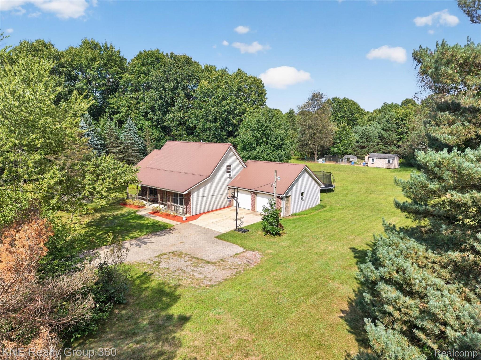 9647 Bellevue Road Property Photo 40