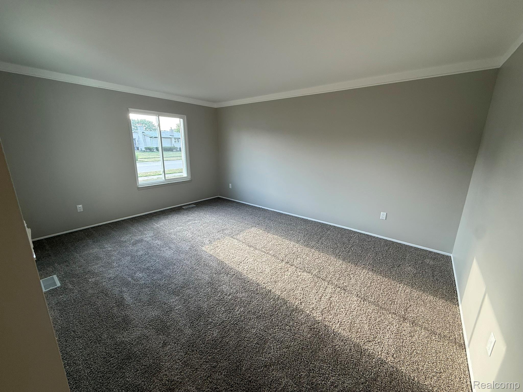 39232 Donahue Drive Property Photo 18