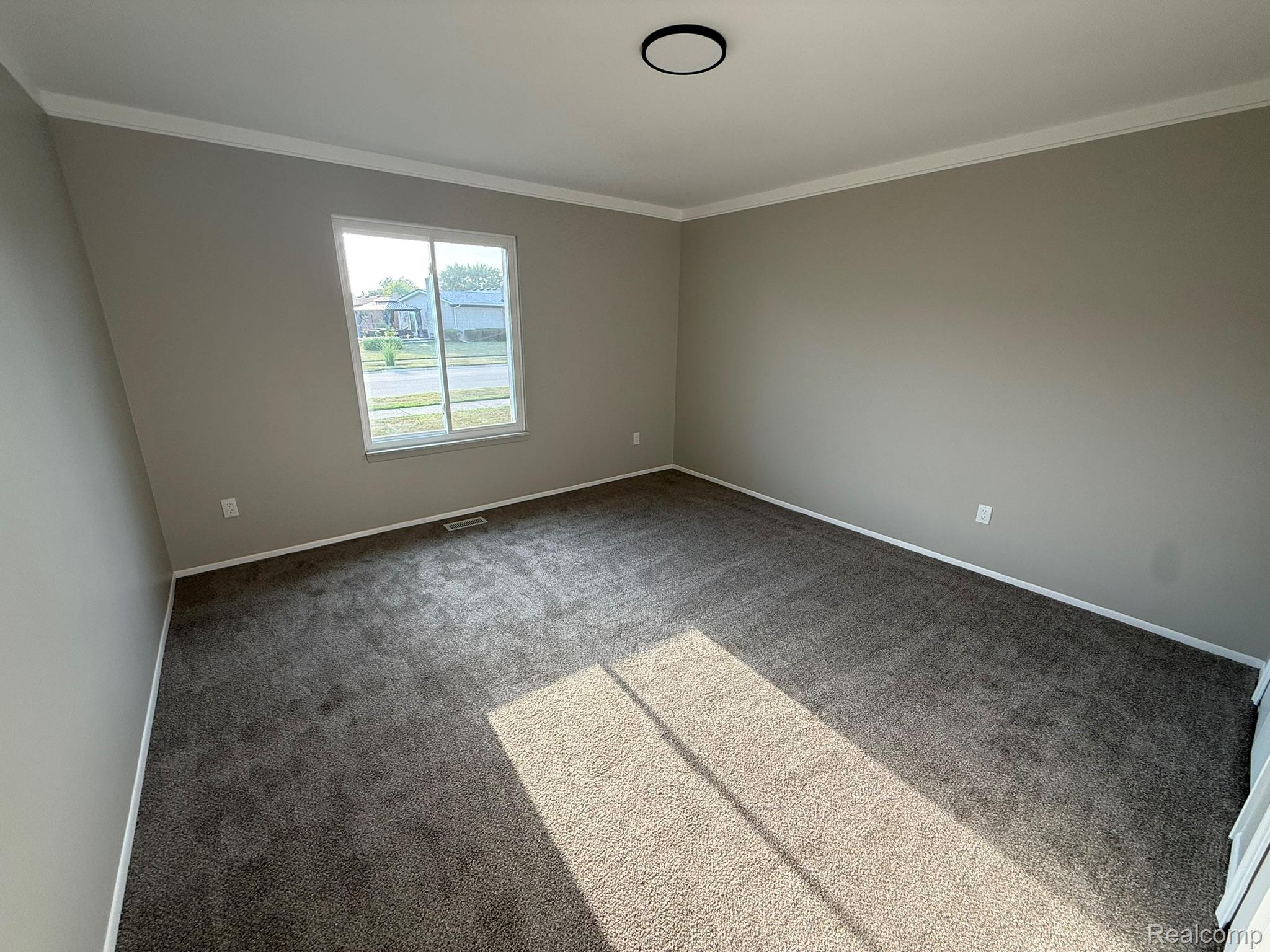 39232 Donahue Drive Property Photo 20