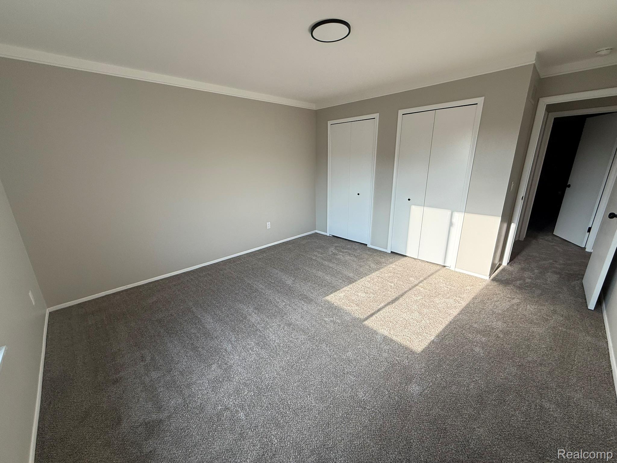 39232 Donahue Drive Property Photo 21