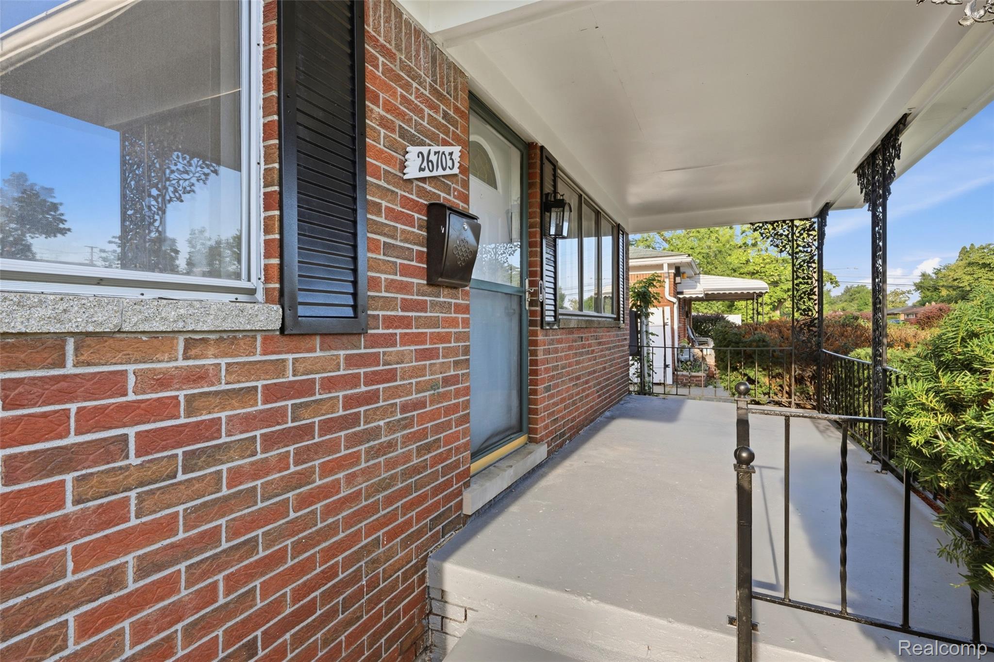 26703 Norfolk Street Property Photo 3