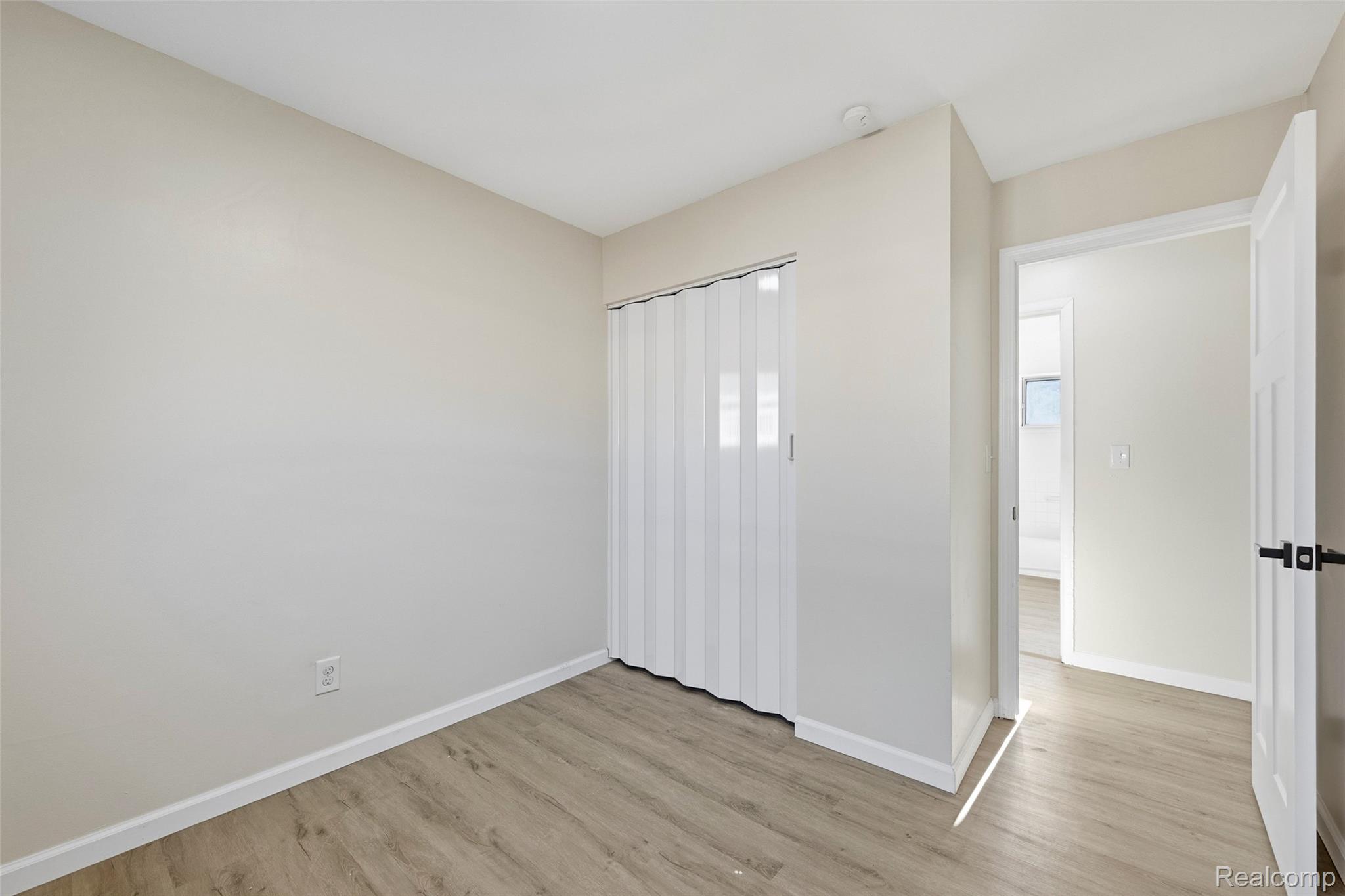 26703 Norfolk Street Property Photo 16