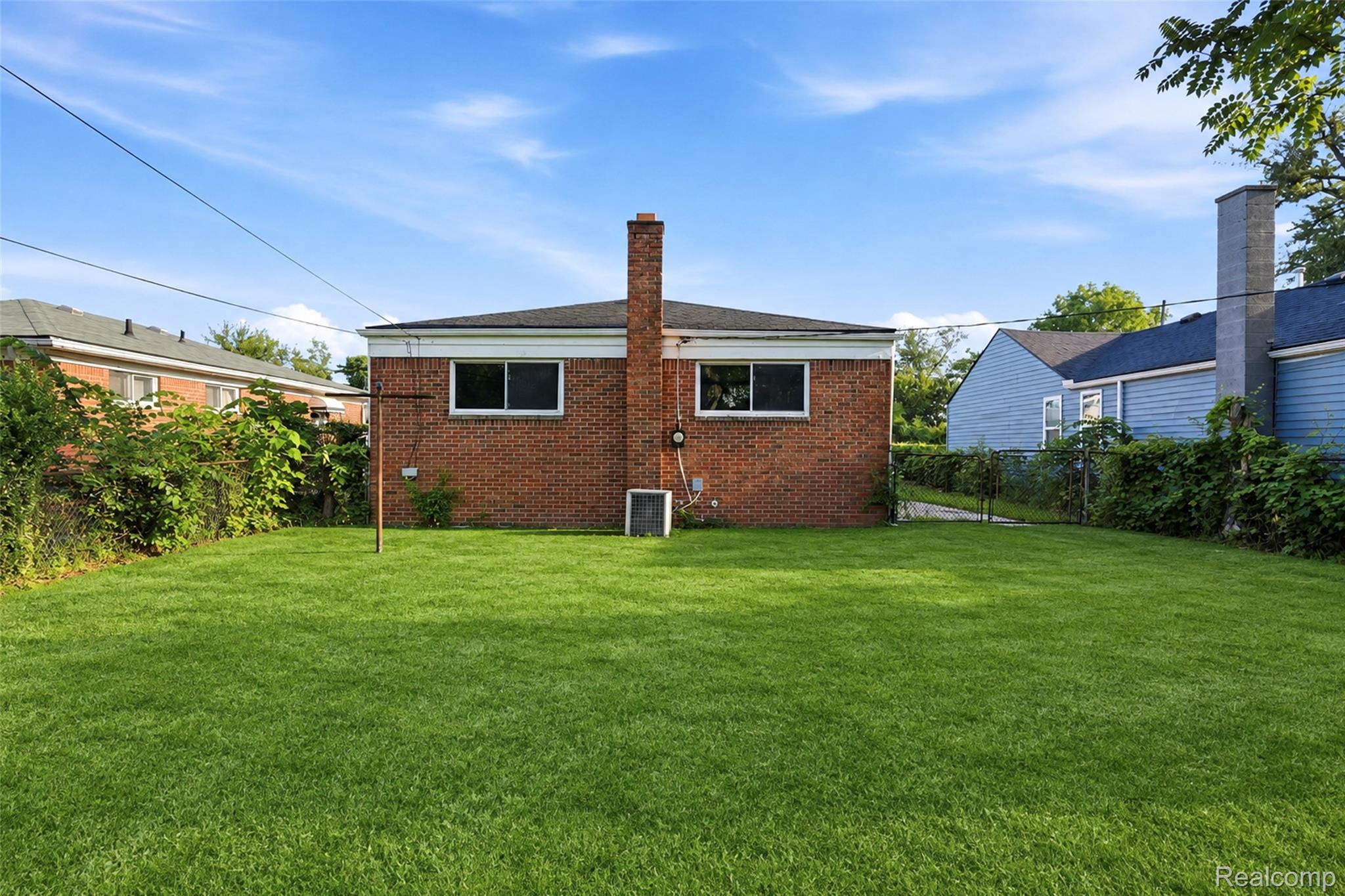 26703 Norfolk Street Property Photo 25