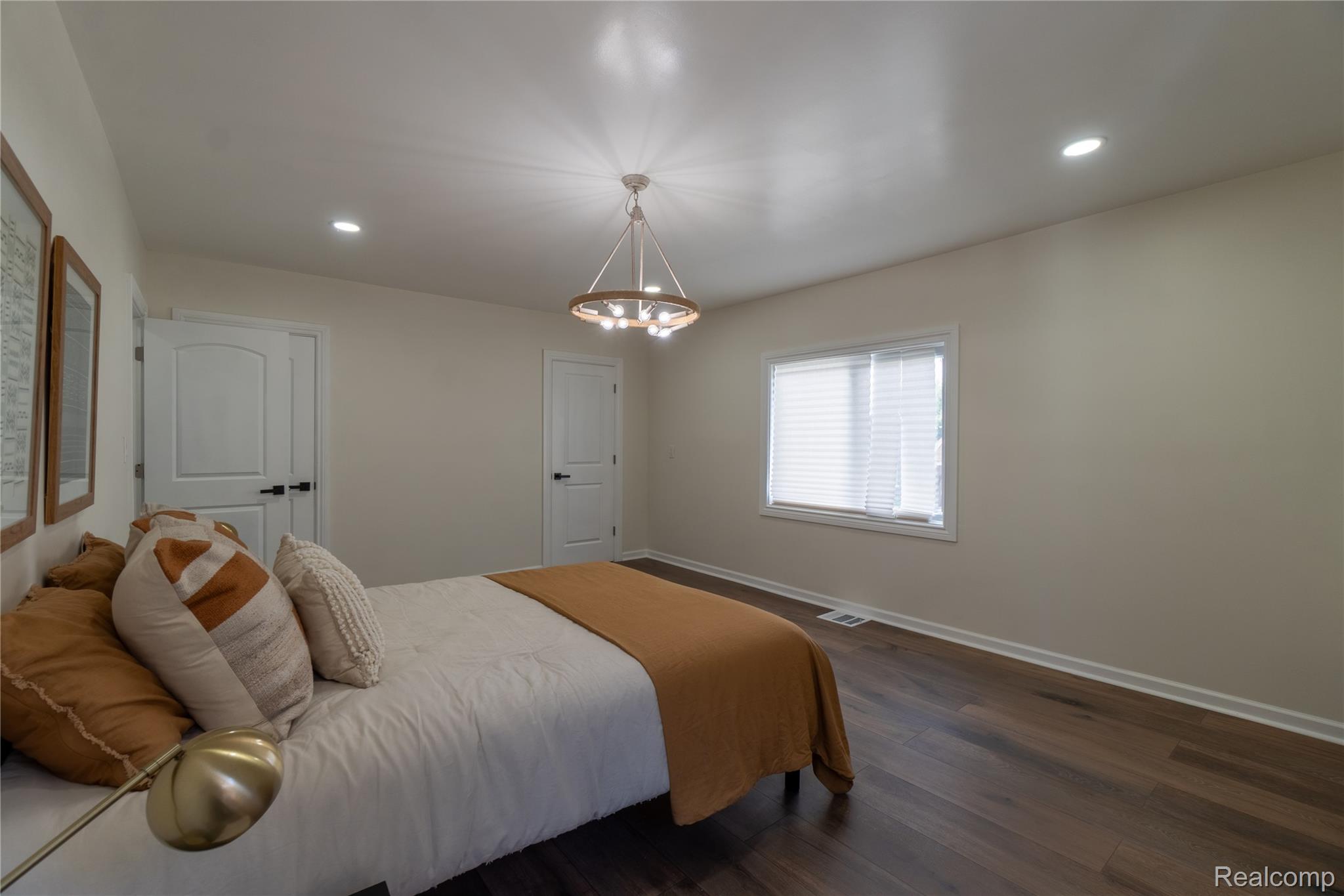9330 Wildemere Street Property Photo 27
