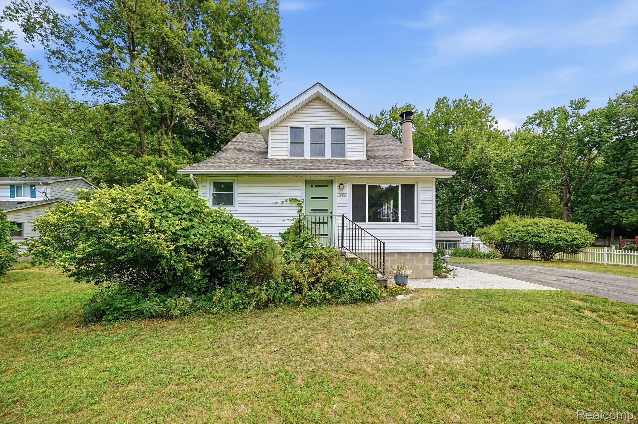 34004 Kirby Street Property Photo 1