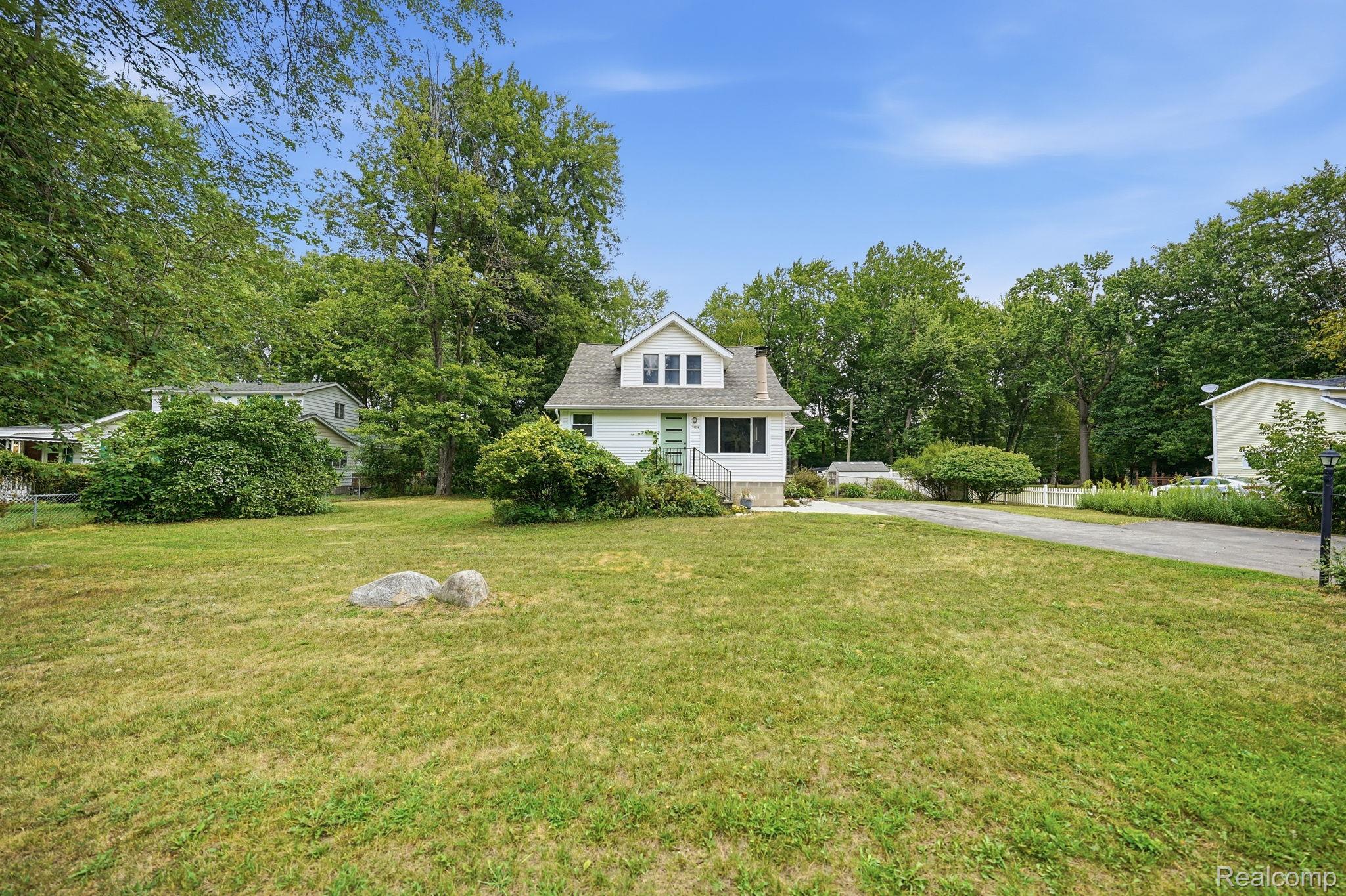 34004 Kirby Street Property Photo 4